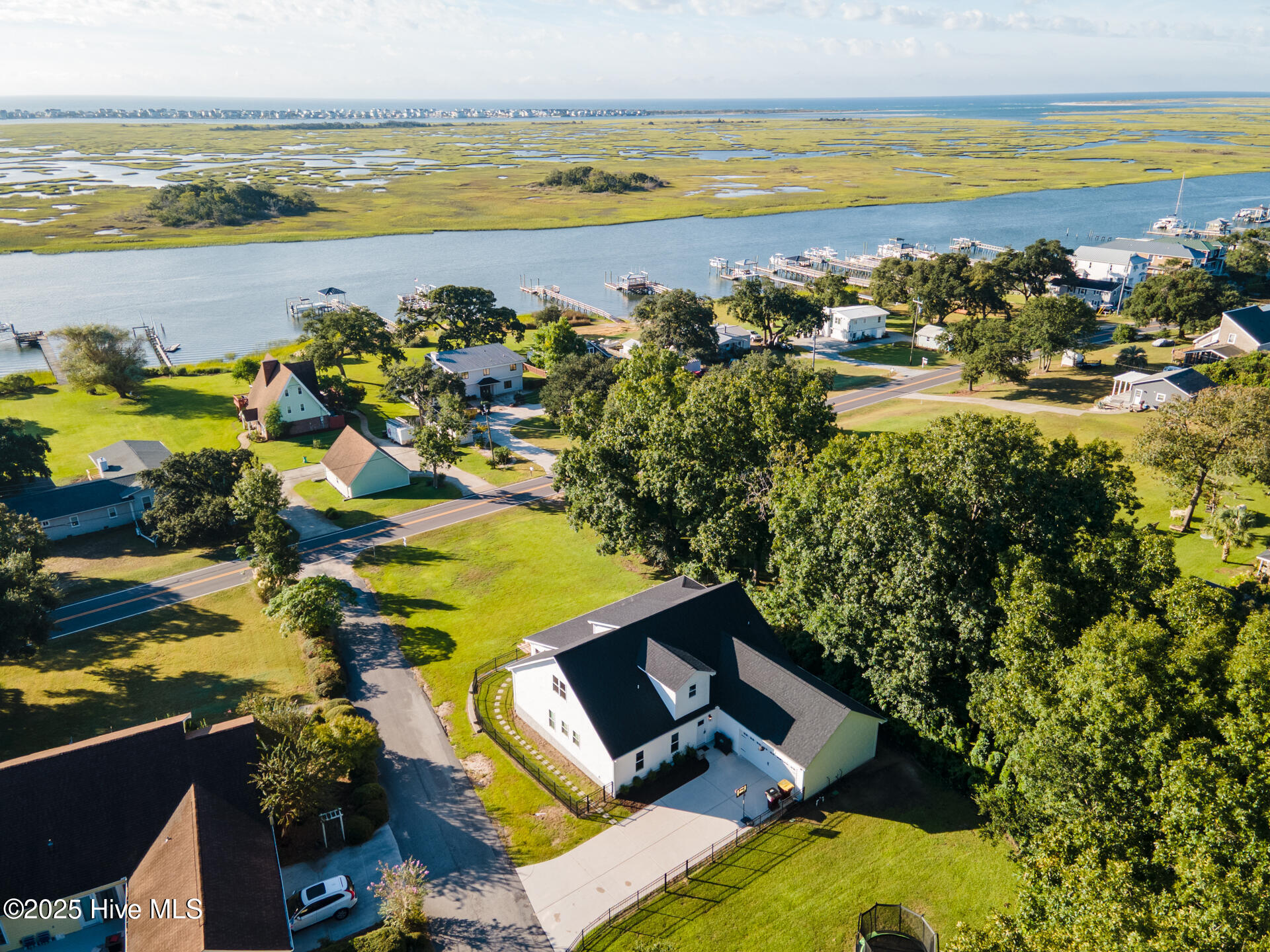 100554078 | Photo 63