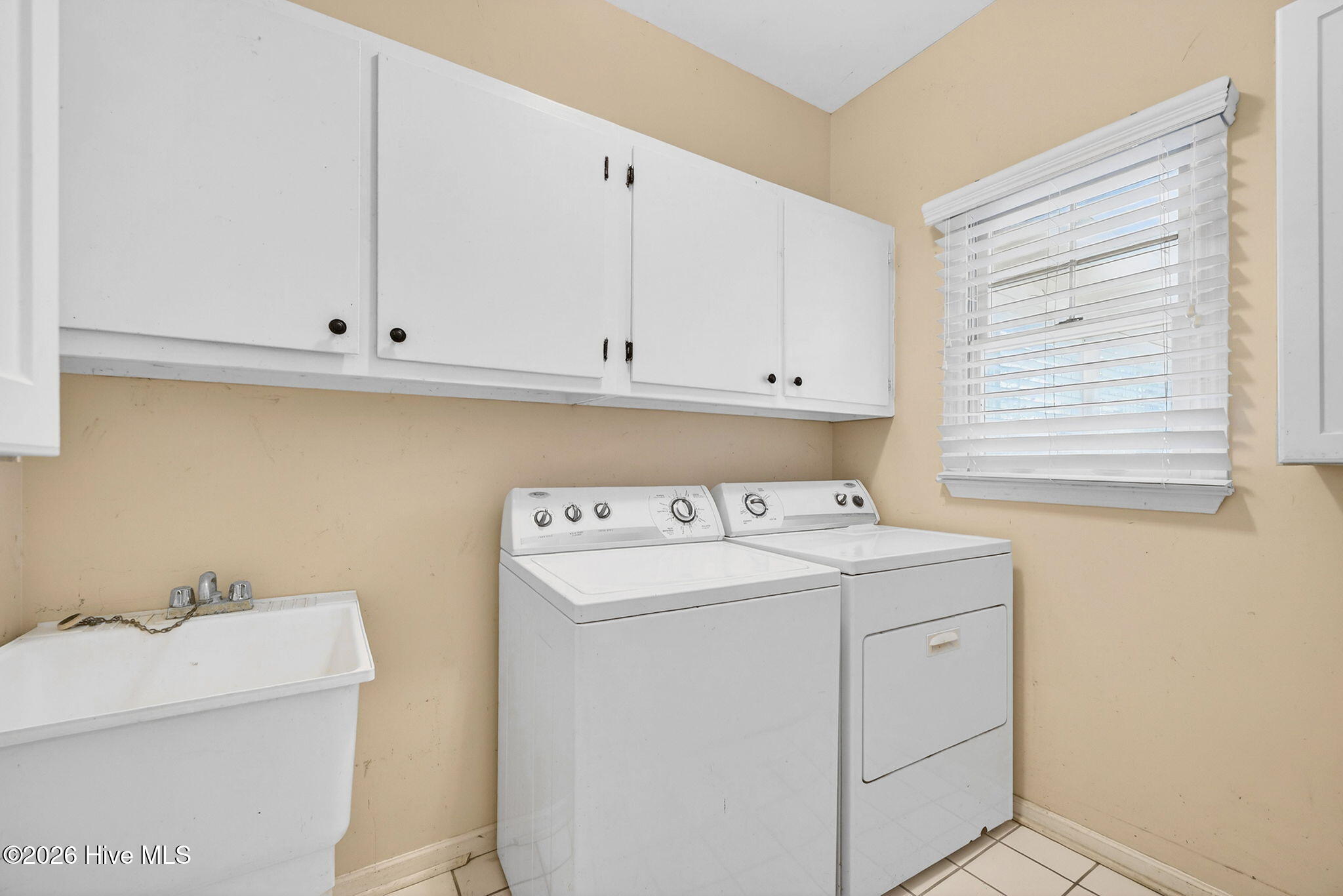 100559541 | Photo 56