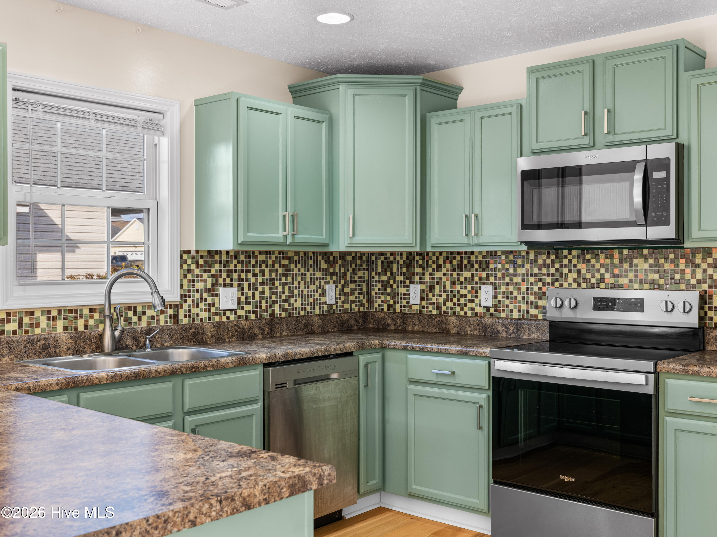 100547952 | Photo 15