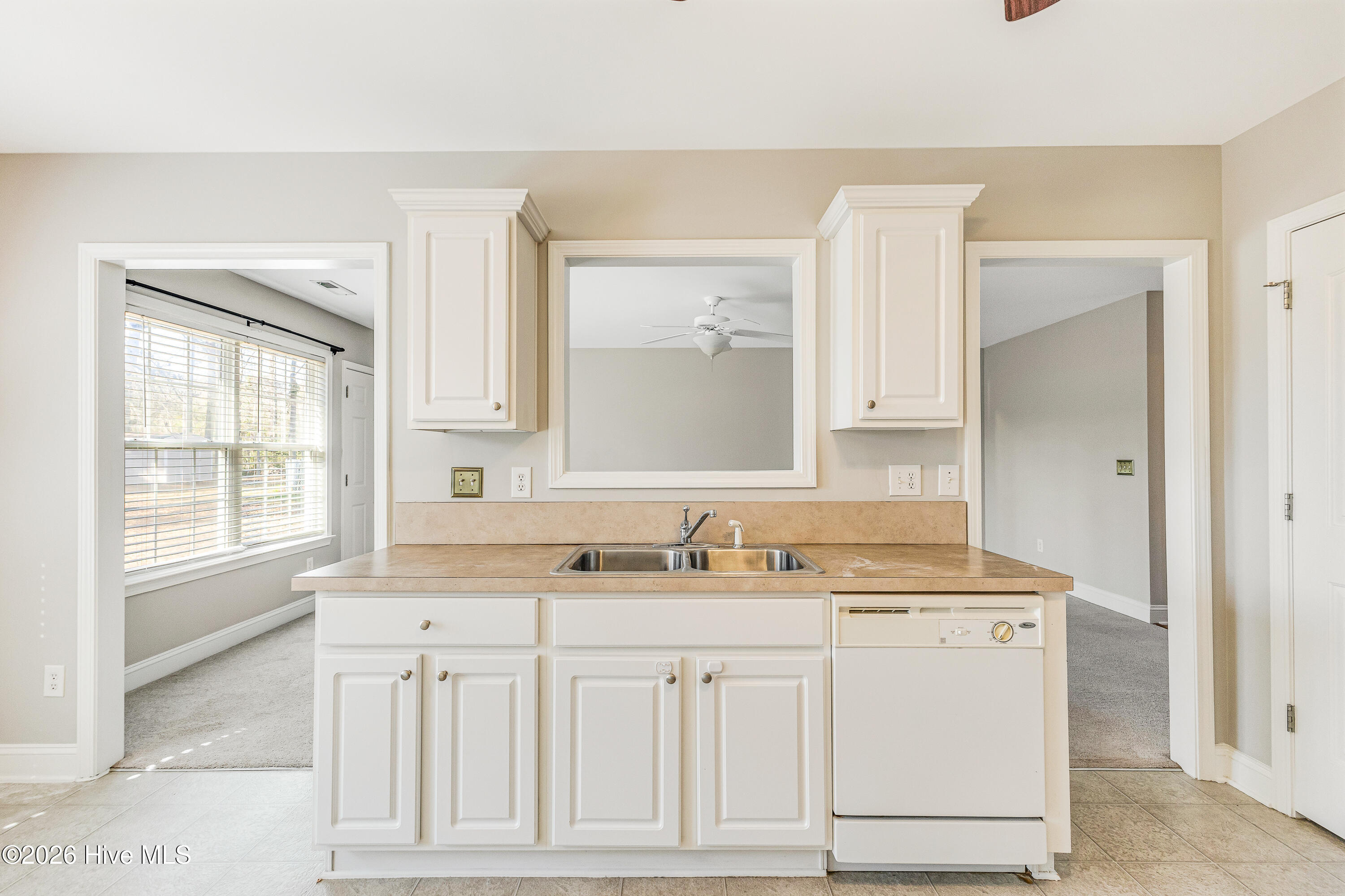 100559243 | Photo 13