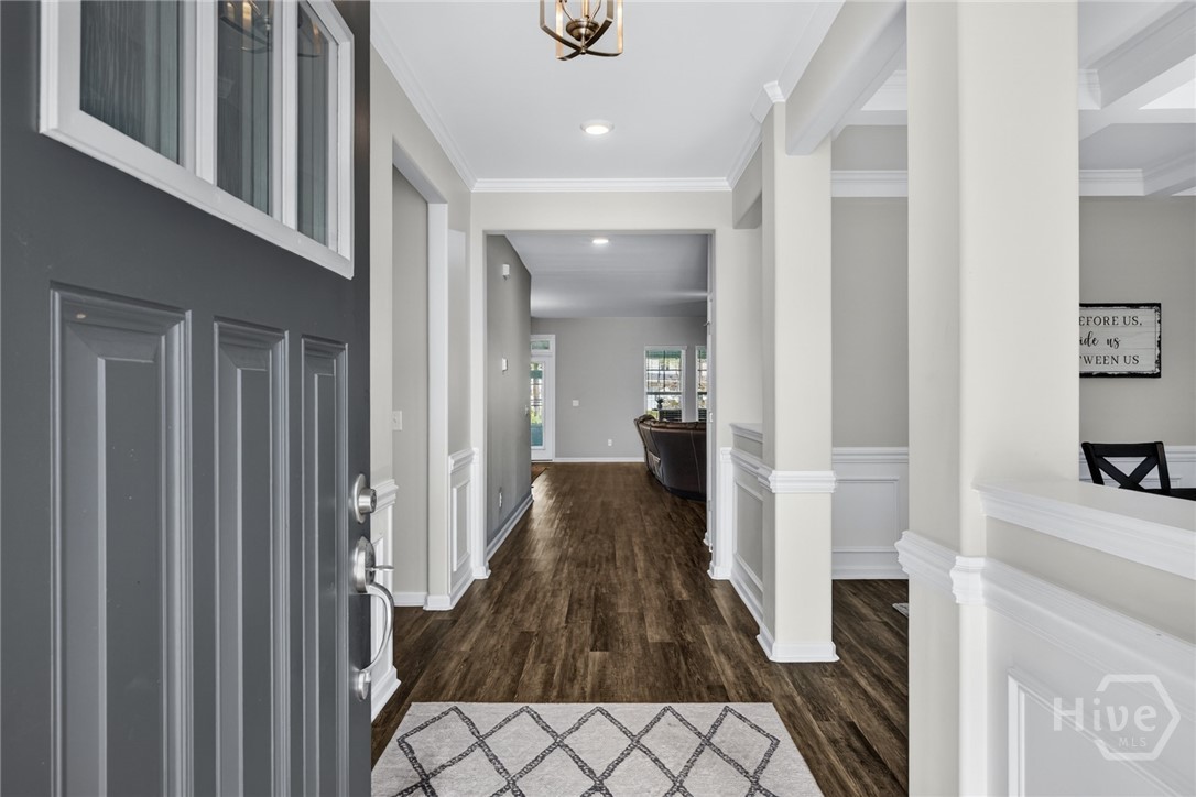 Entry Way / Foyer