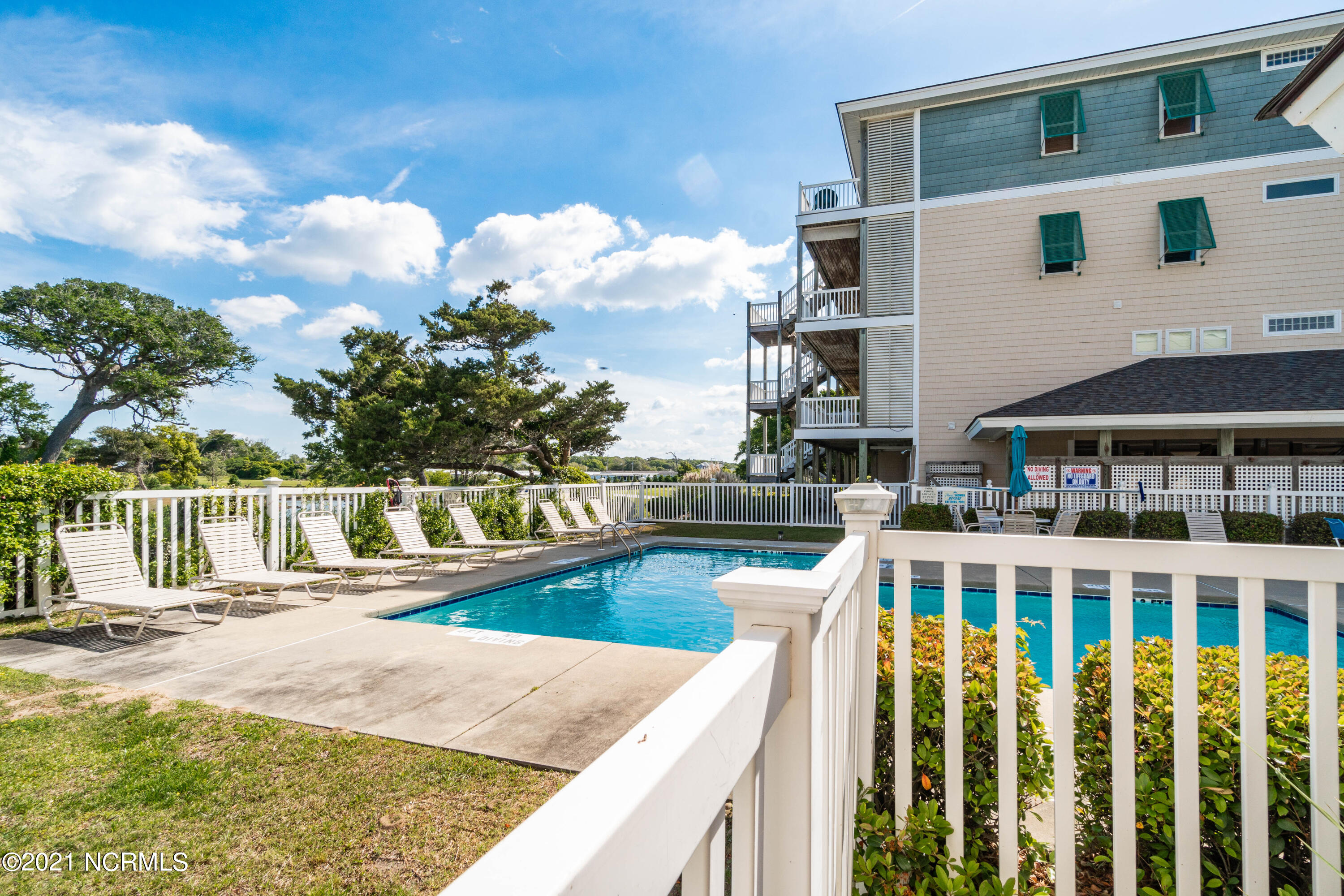 112 Oakleaf Drive 902a,Pine Knoll Shores