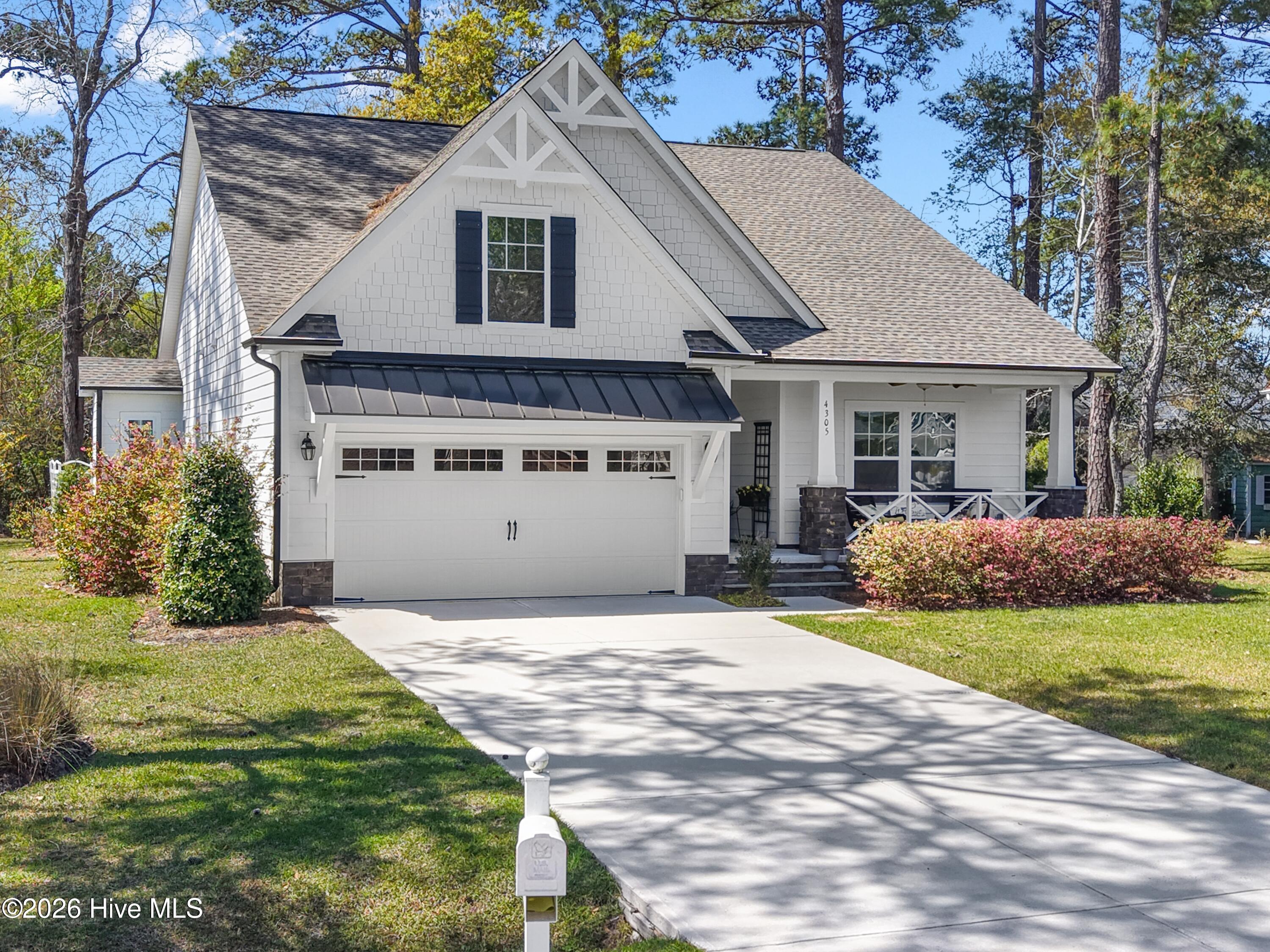 100561592 | Photo 58