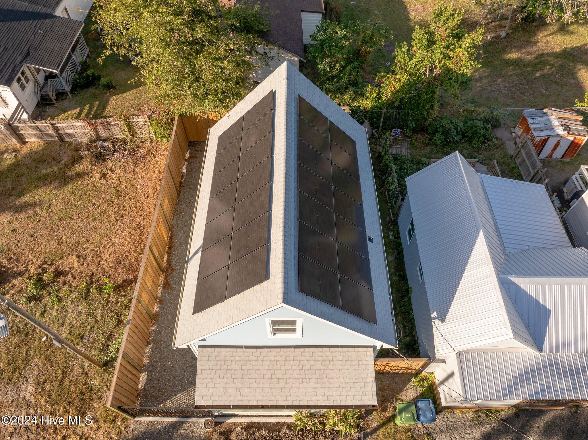 100513232 | Photo 47