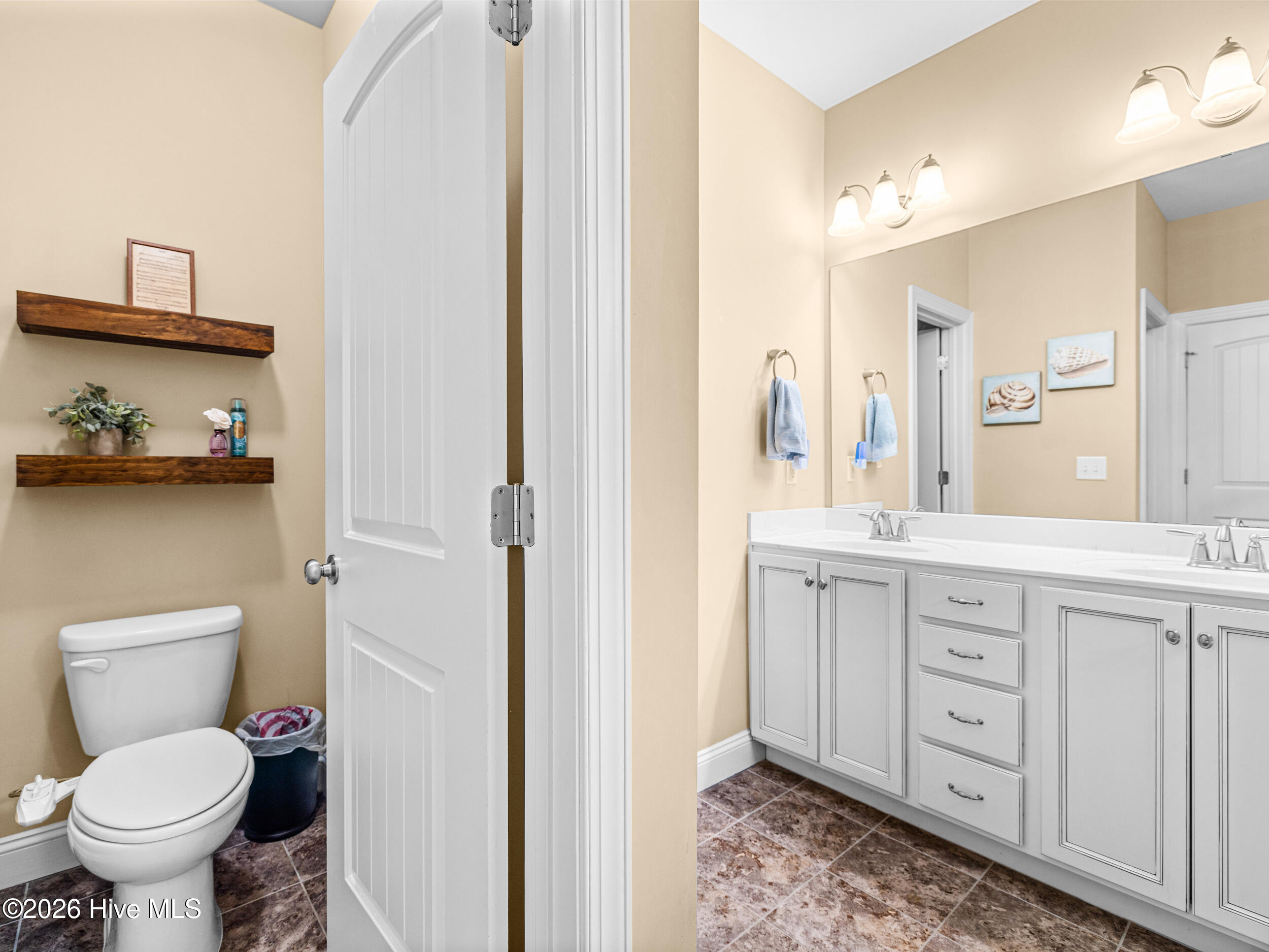 100562428 | Photo 42