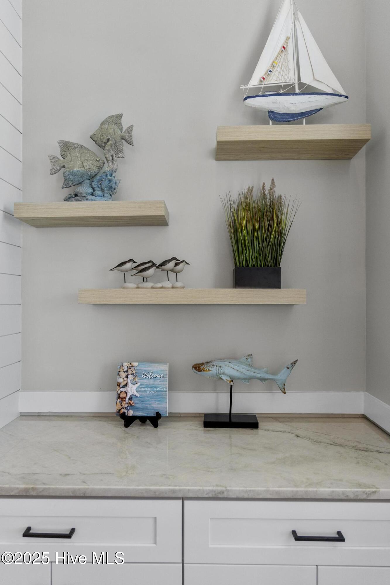 100498543 | Photo 78