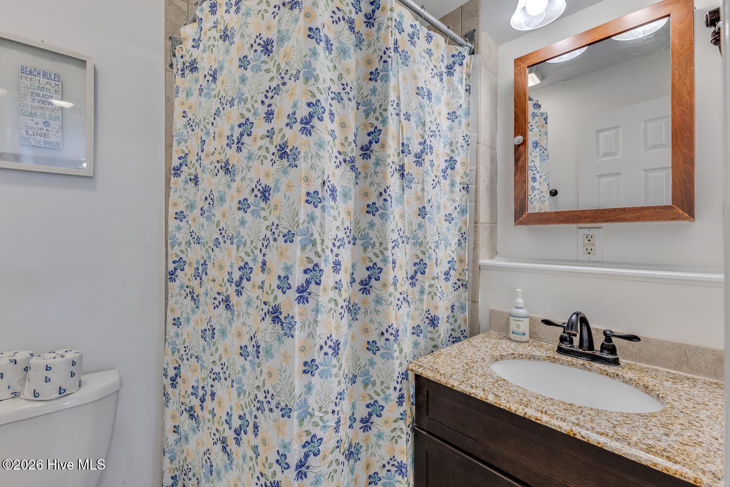 100561706 | Photo 46