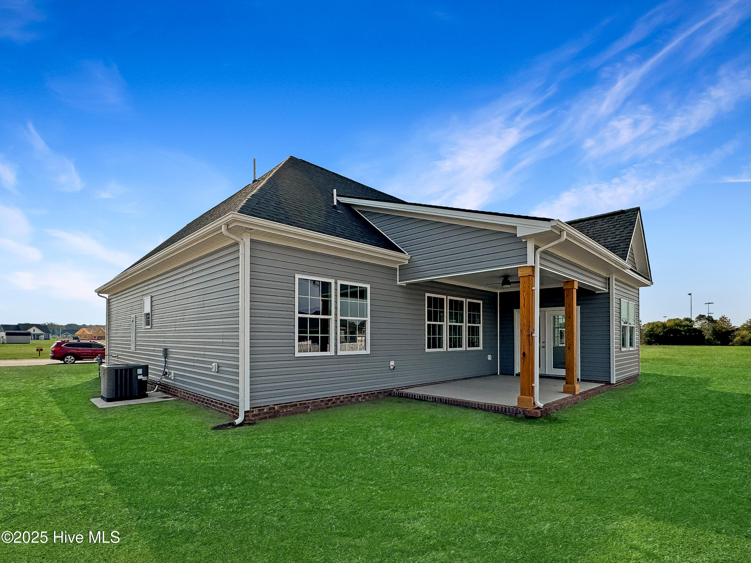 Homes for sale in Elizabeth City, NC | 1006 Staysail St, Elizabeth City, NC 27909 | MLS# 100539861