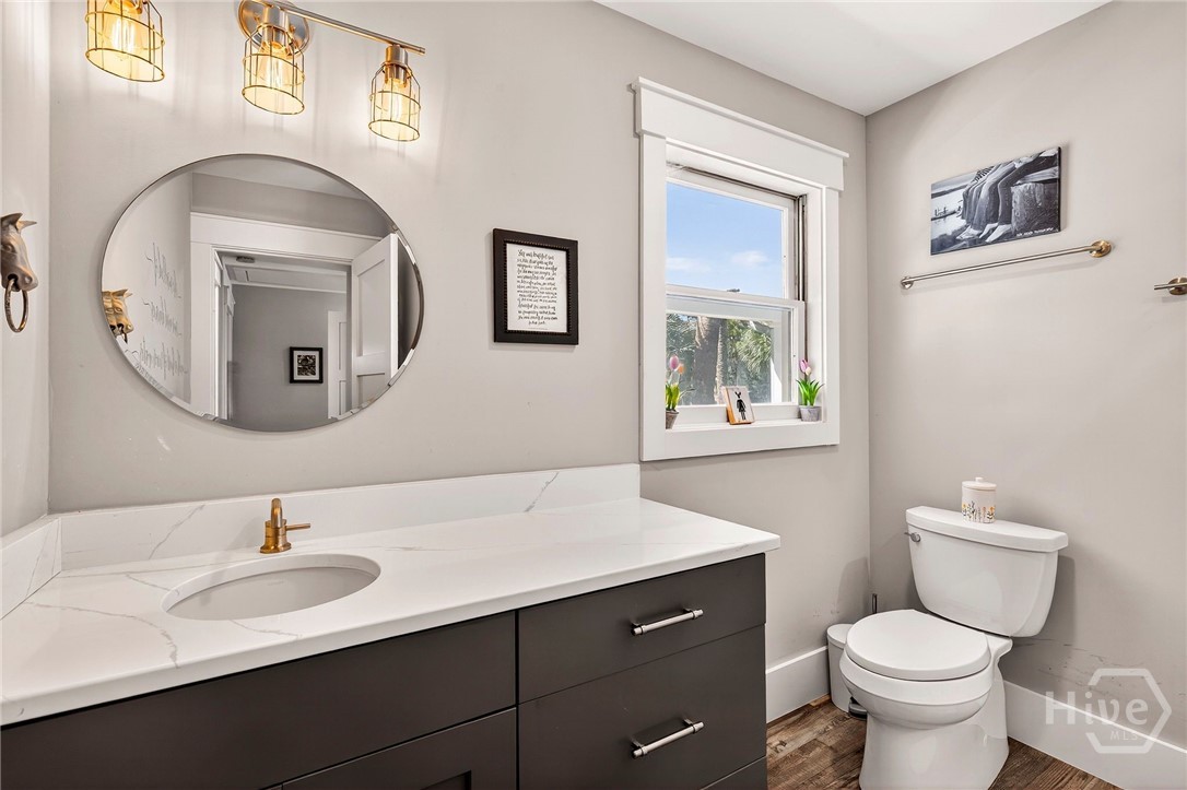 Upstairs Full Bath #4