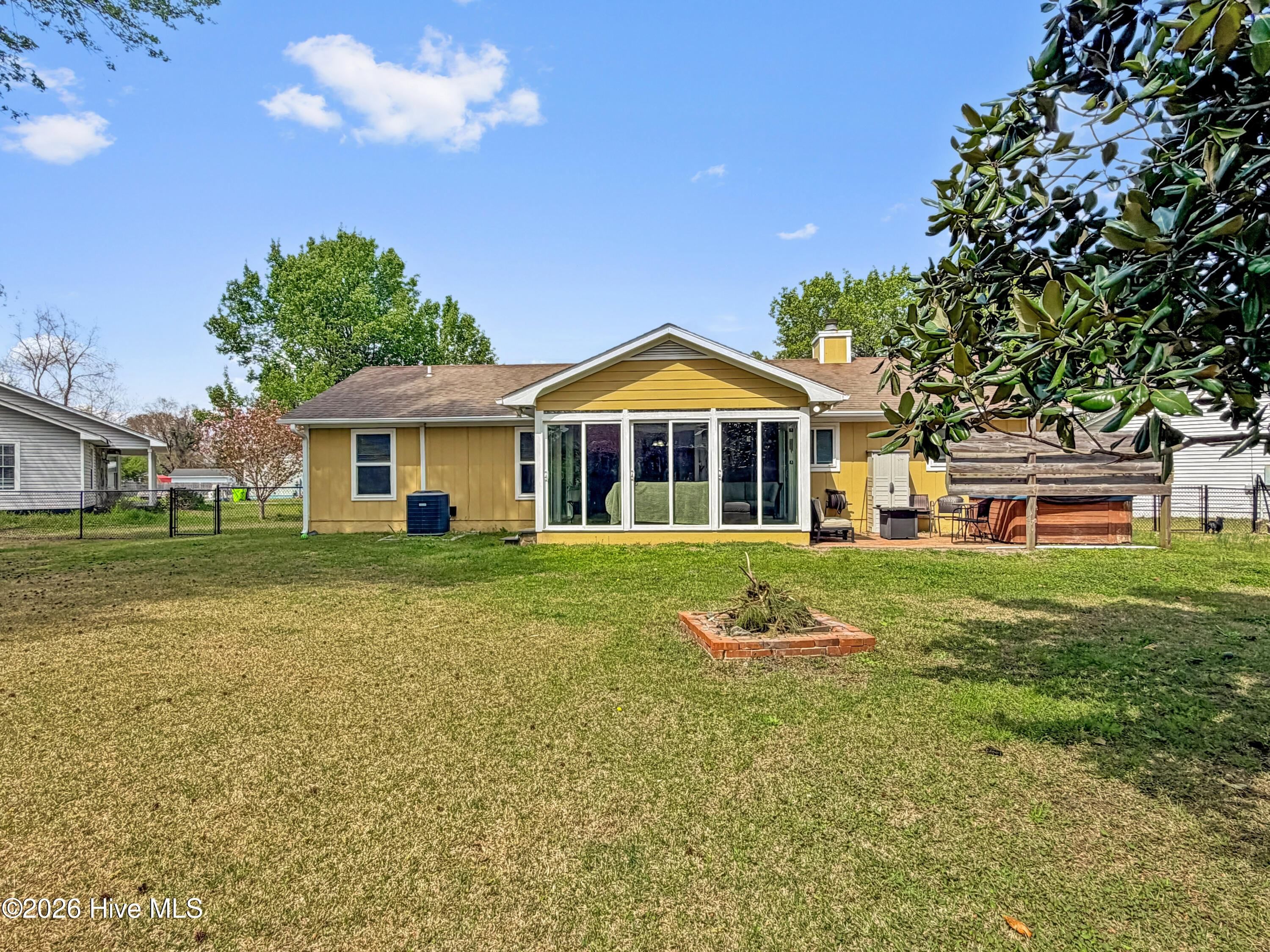 100564725 | Photo 41