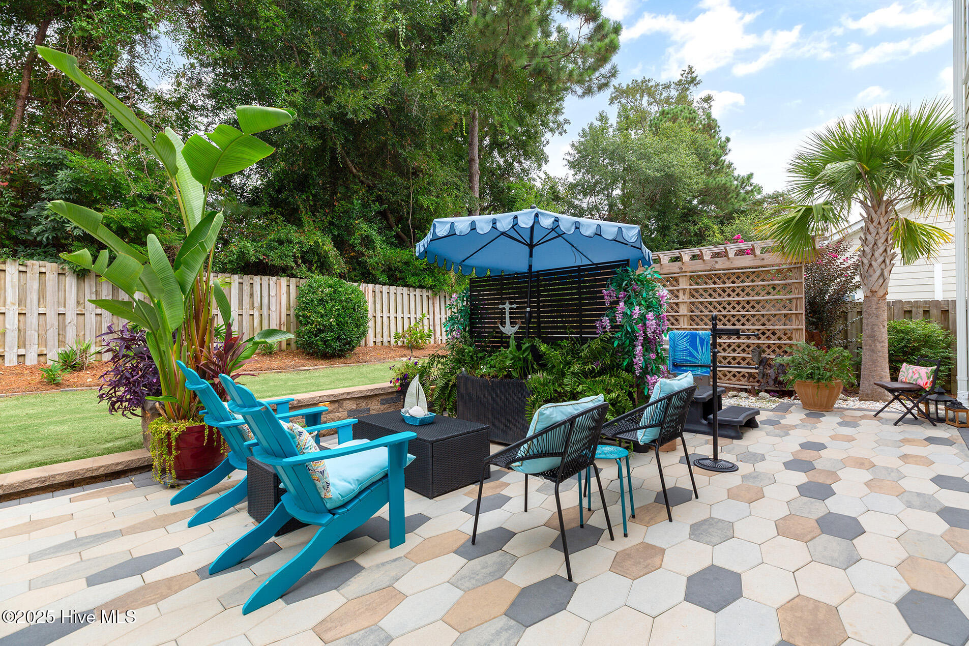 100531047 | Photo 55