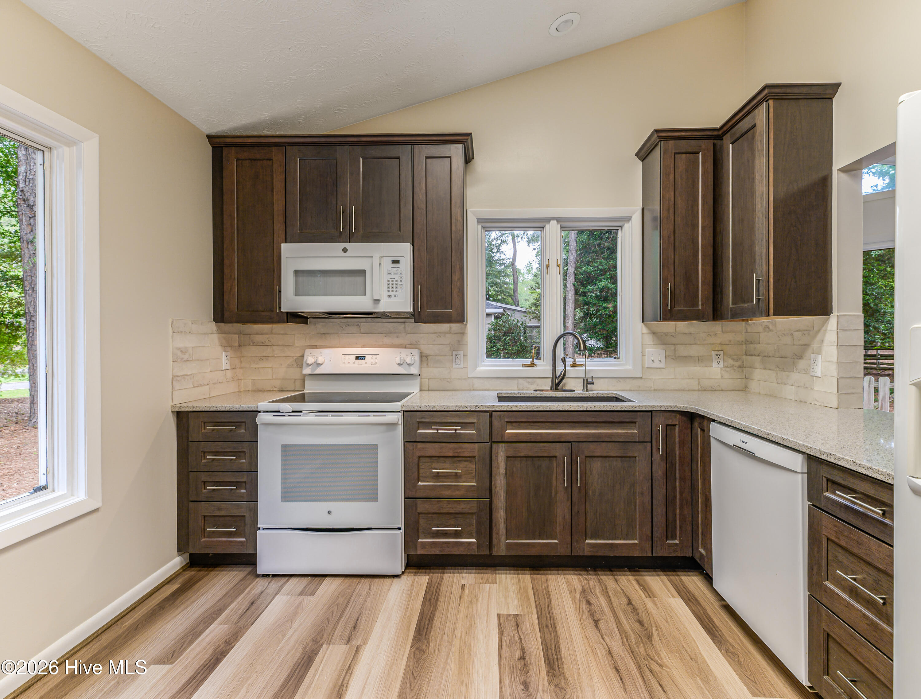 Photo 5 of Single family home for sale at 170 Tamarisk Ln, Pinehurst, NC 28374 | MLS# 100601273 | Listing updated on 2026-09-04