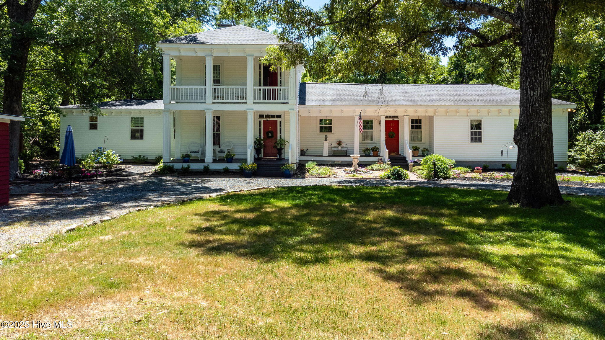 100507341 | Photo 10