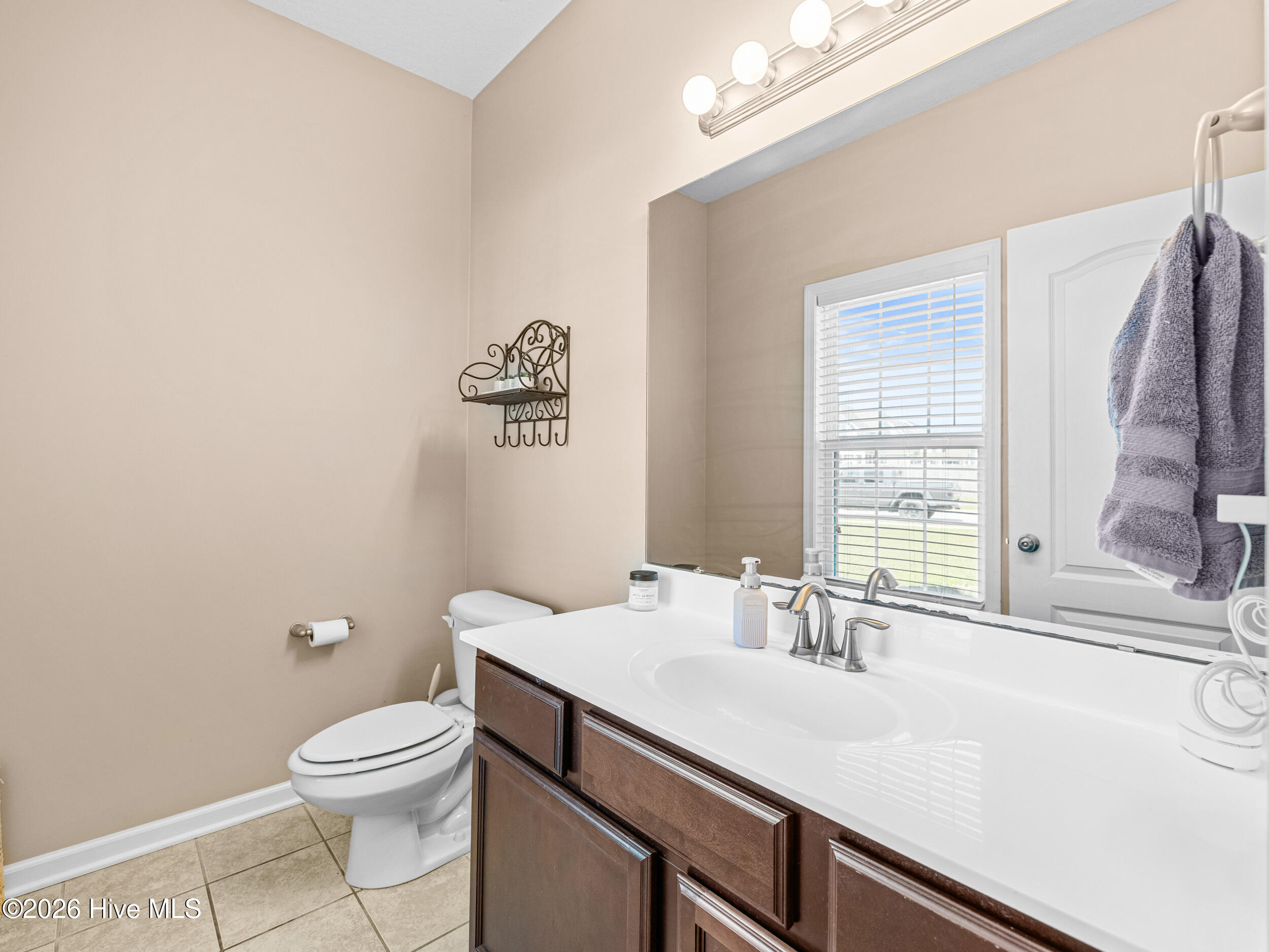 100568044 | Photo 12