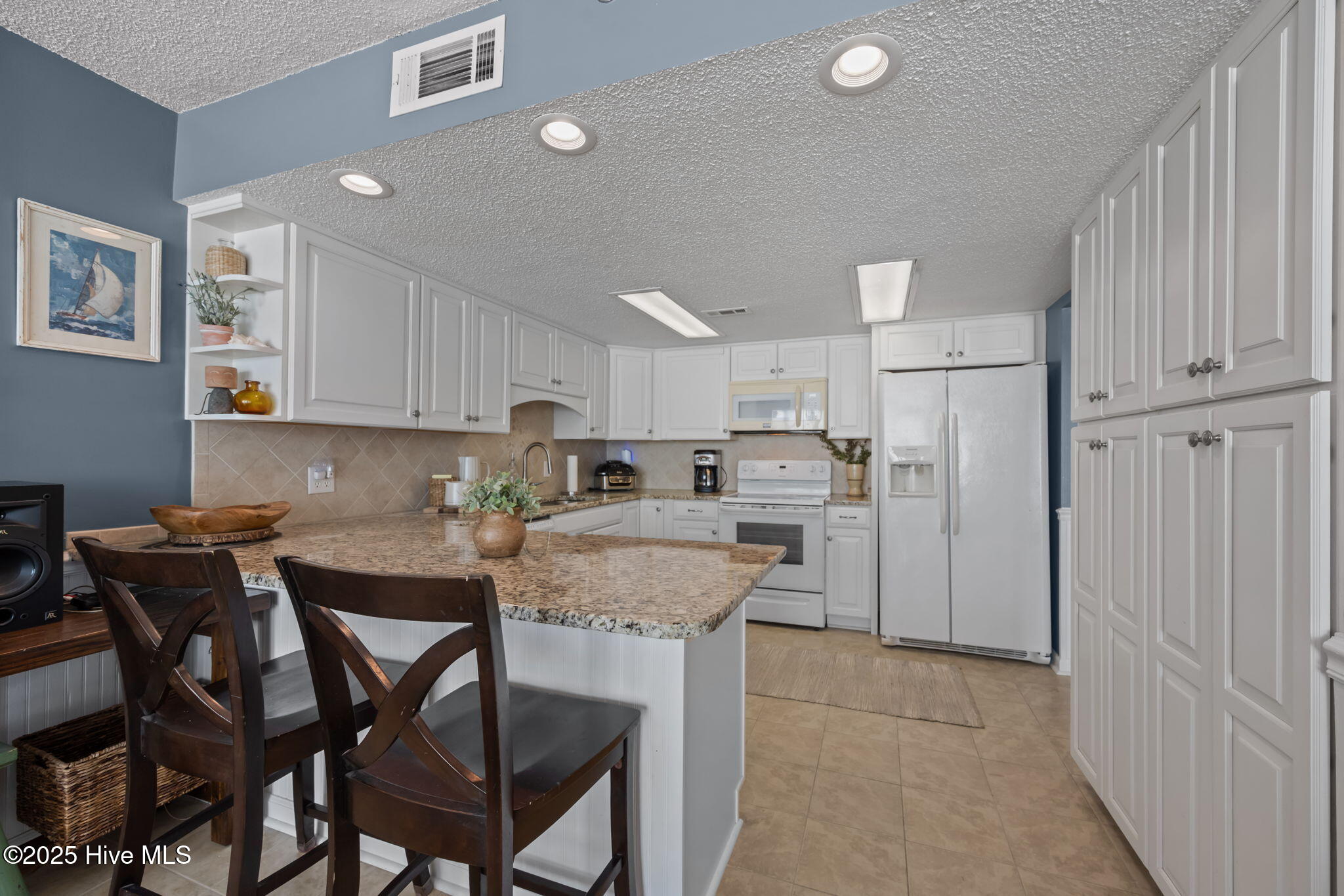 100538114 | Photo 13