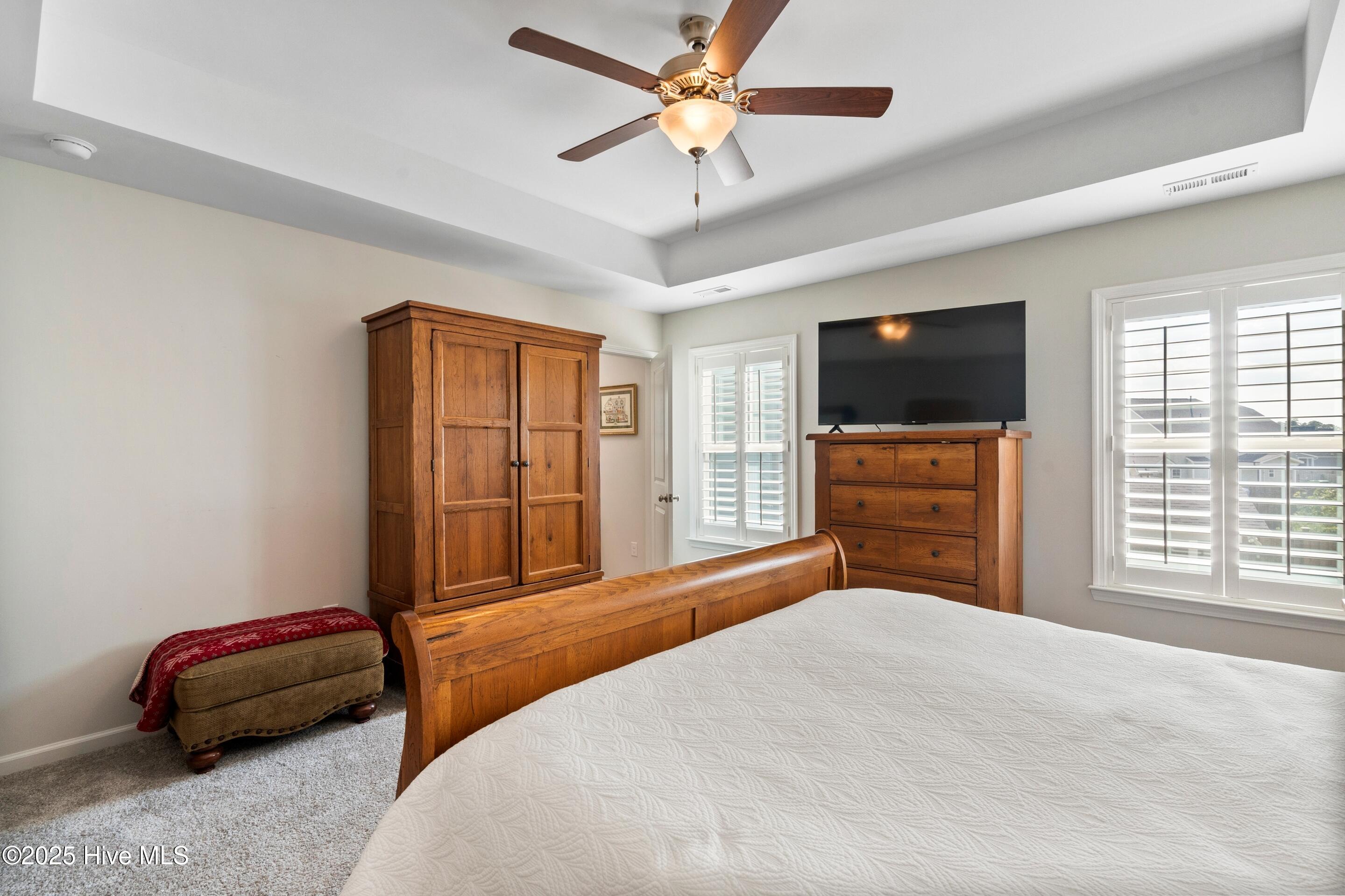 100527071 | Photo 30