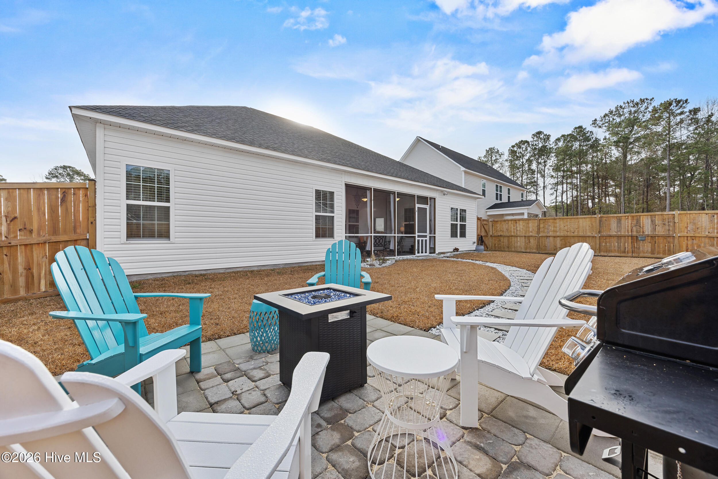 100547836 | Photo 43