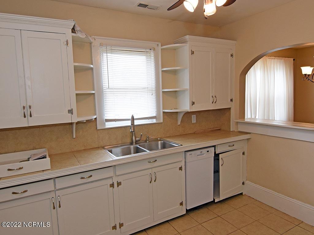 Van Buren maiin house Kitchen 2