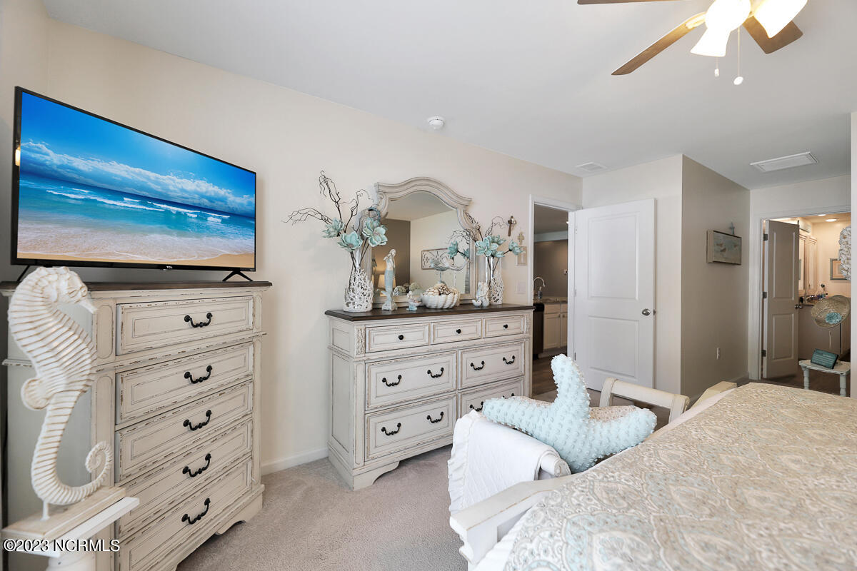 100522221 | Photo 16