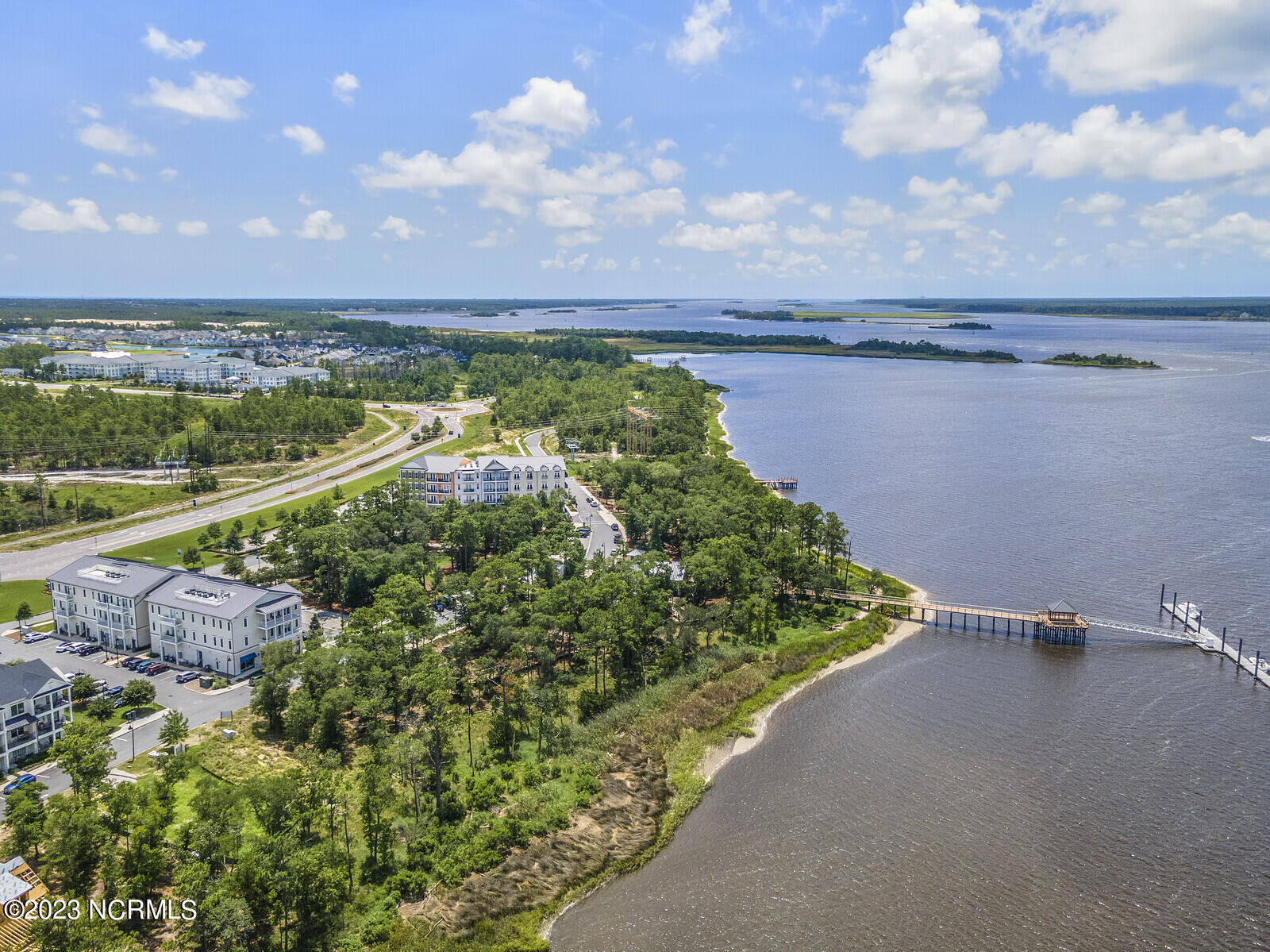 100547954 | Photo 38