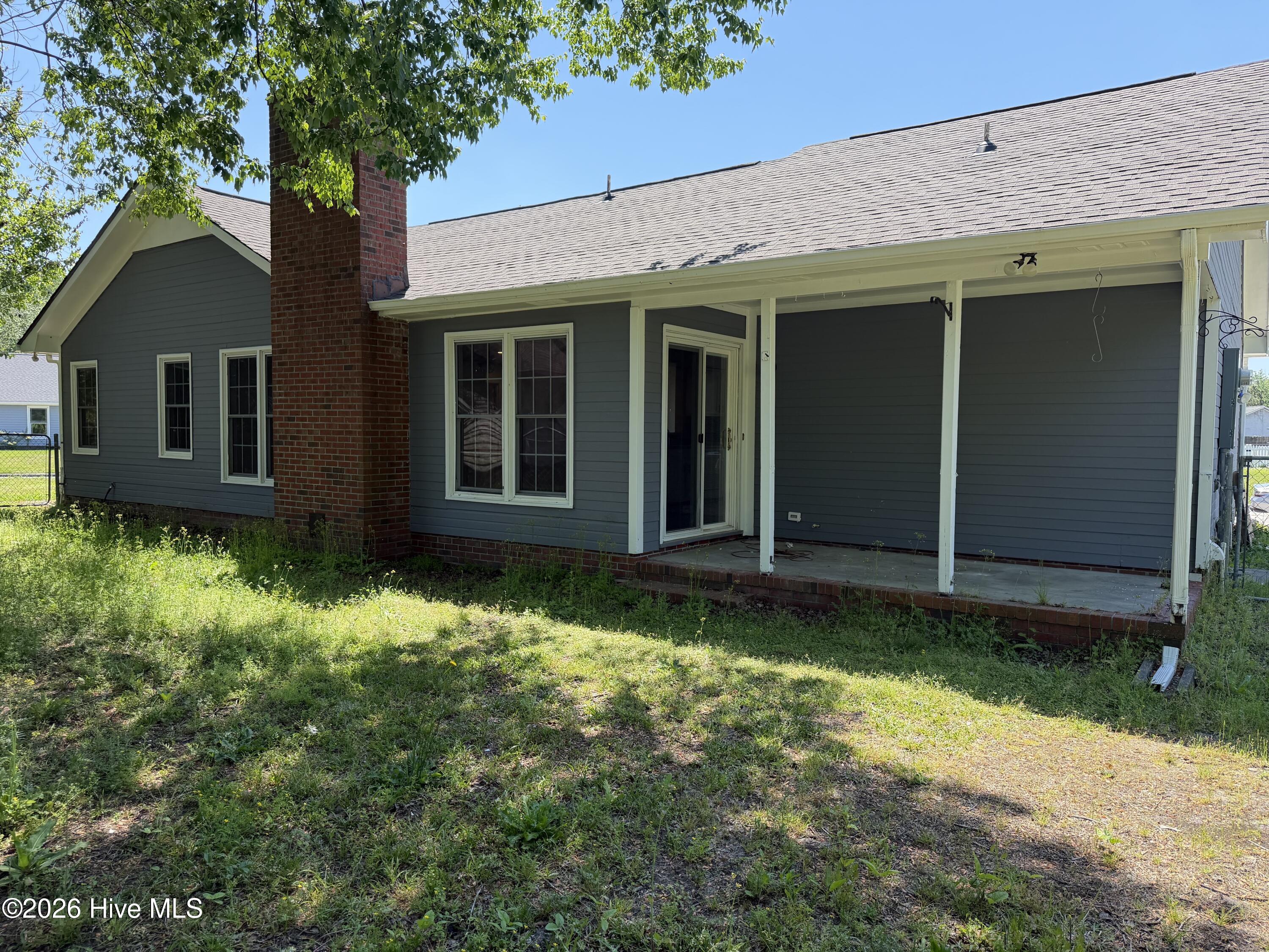 100568105 | Photo 20