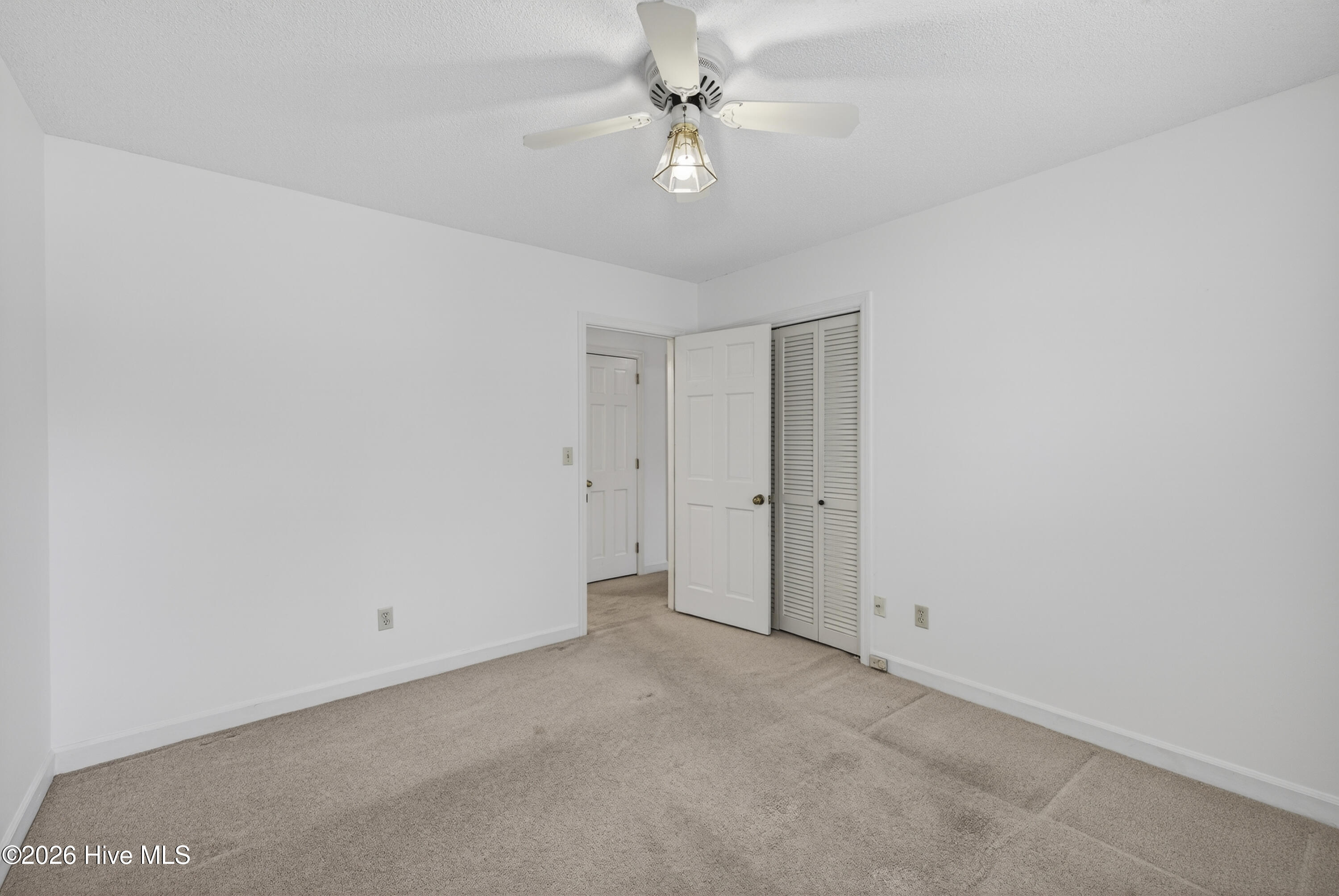 100562891 | Photo 16