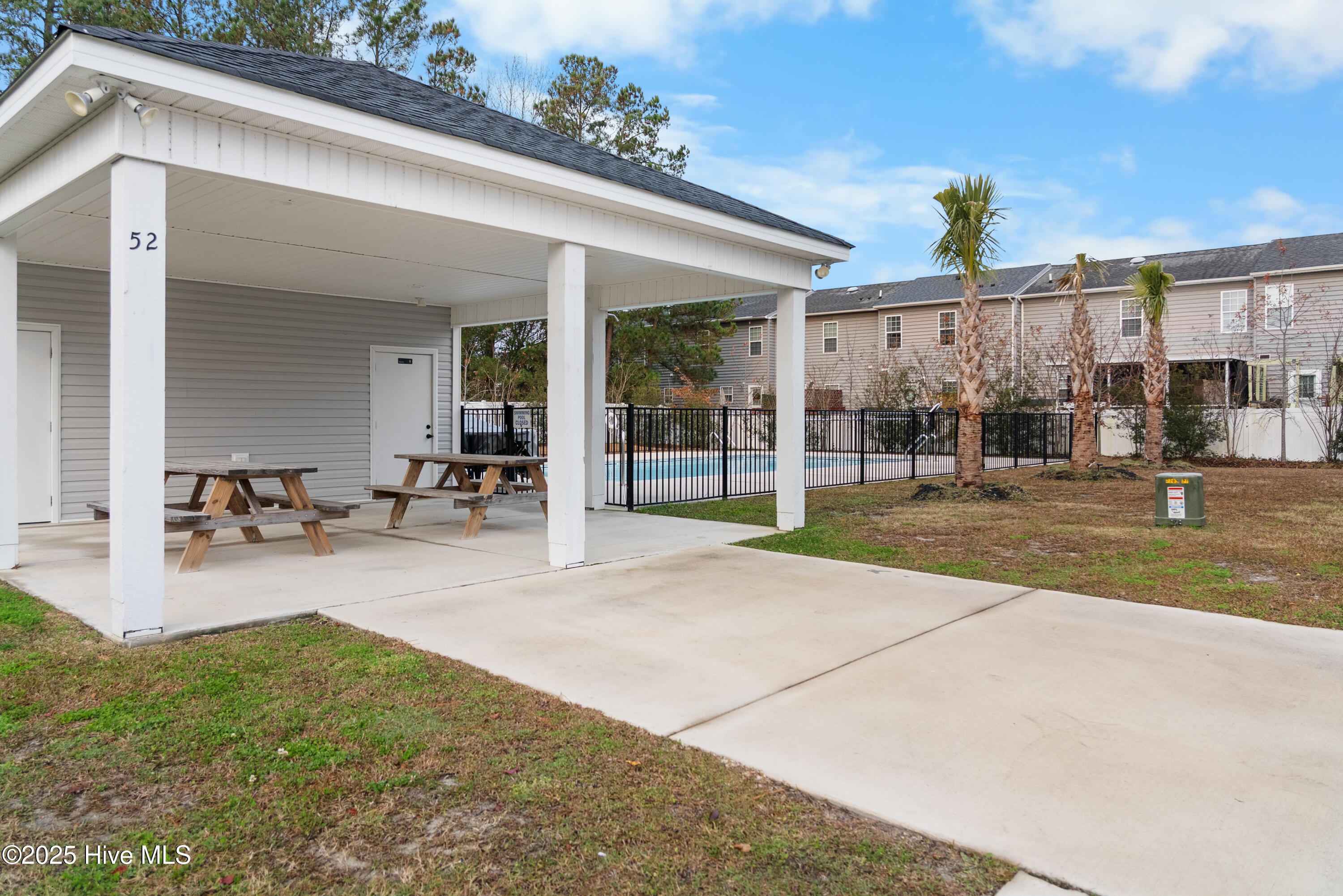 100545526 | Photo 30