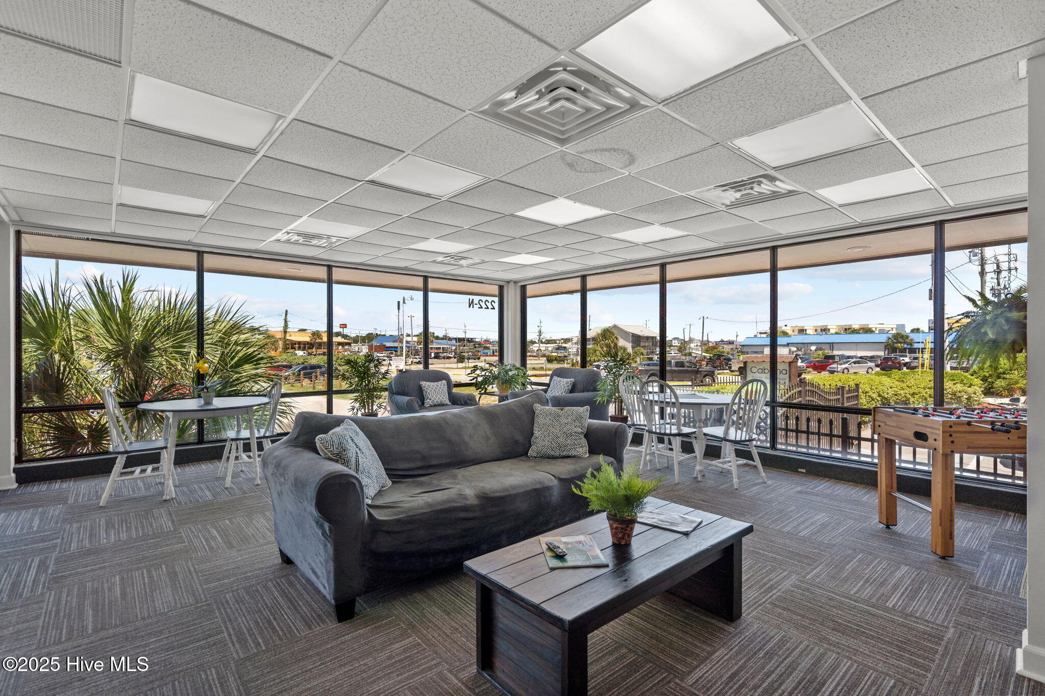 100535263 | Photo 52