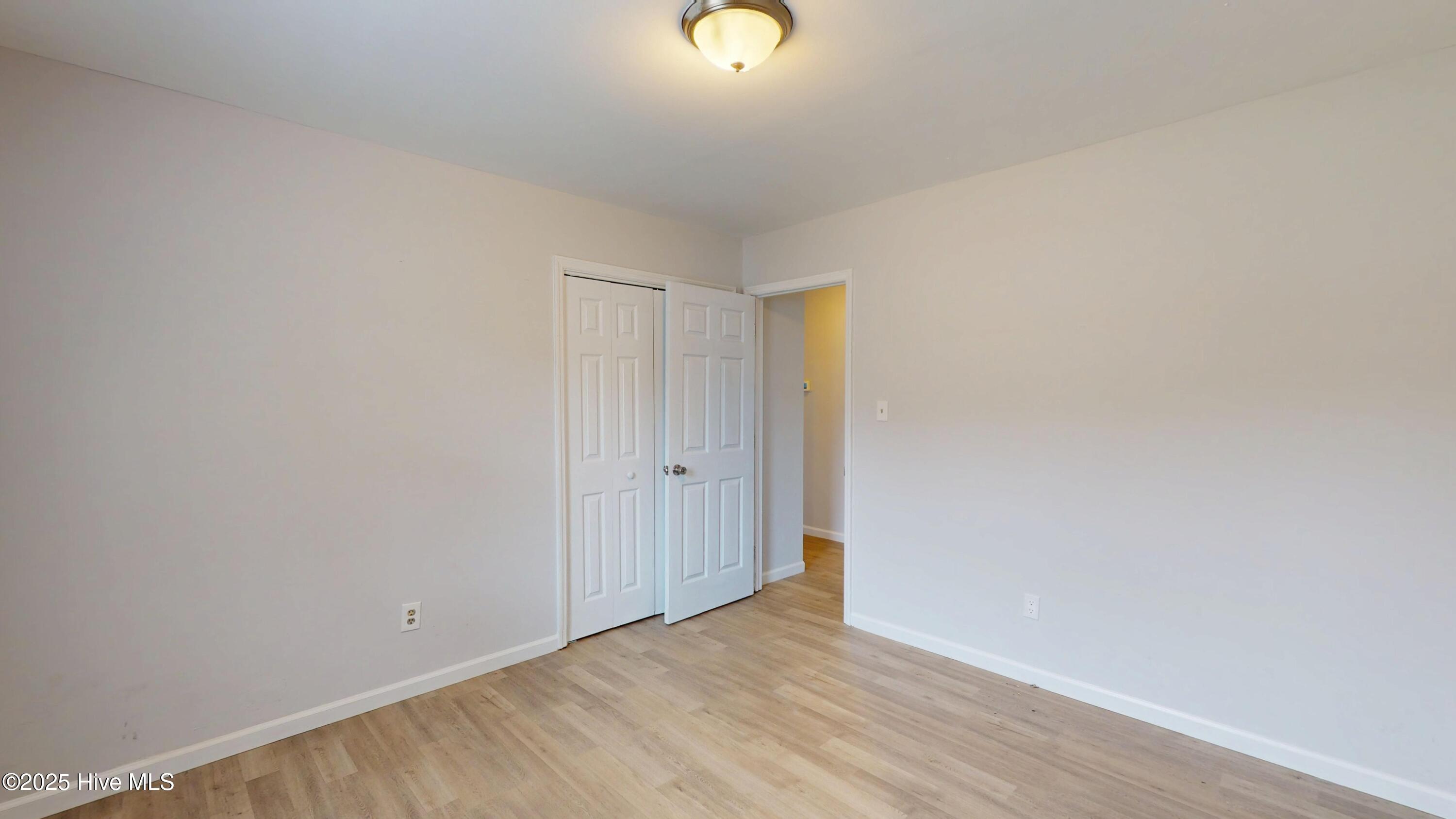 100536322 | Photo 19