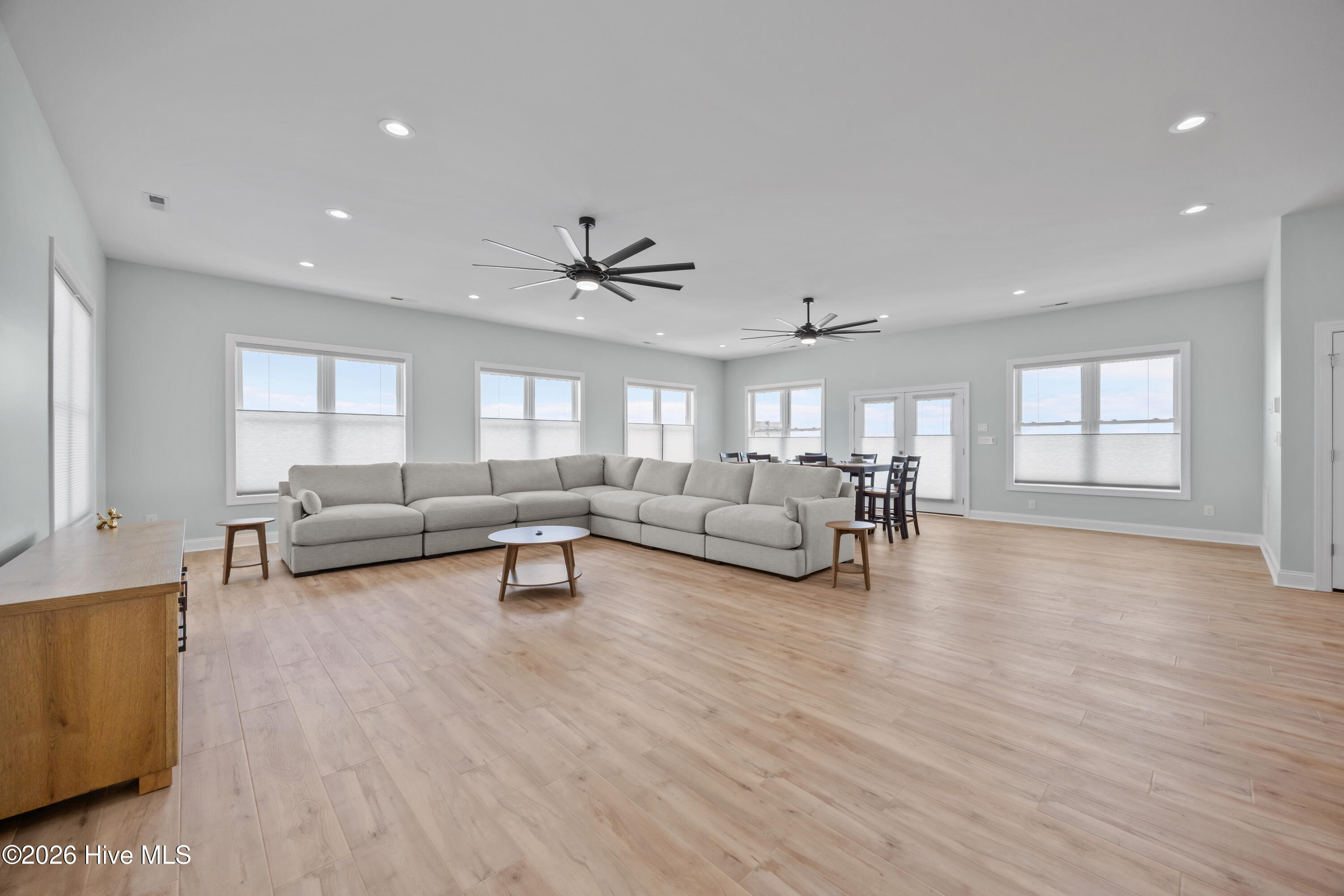 104 E Seaview Drive, Emerald Isle, NC, 28594