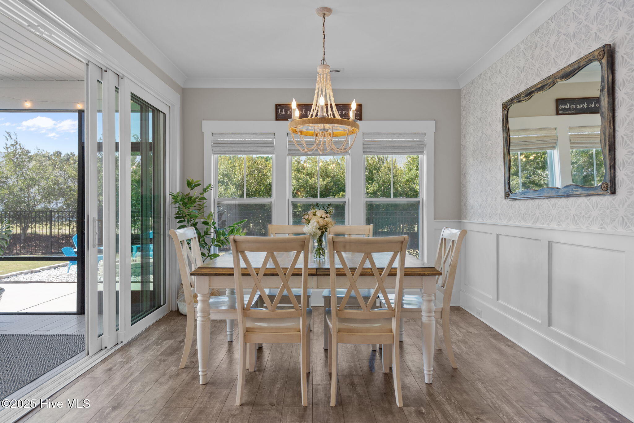 100536162 | Photo 20