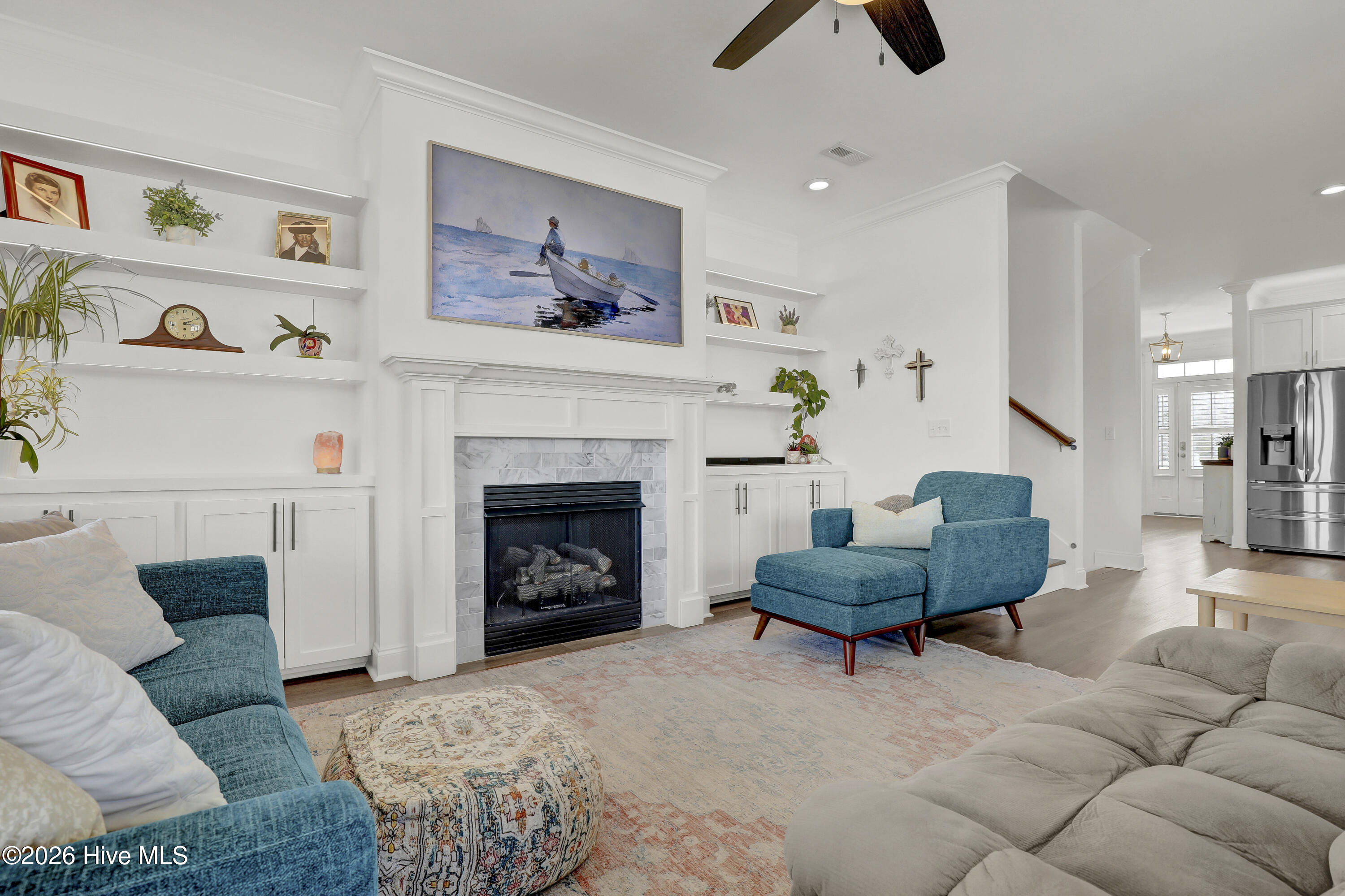 100561723 | Photo 16