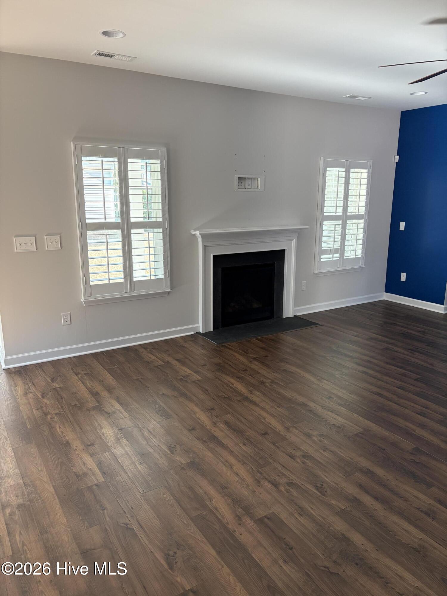 100563283 | Photo 39