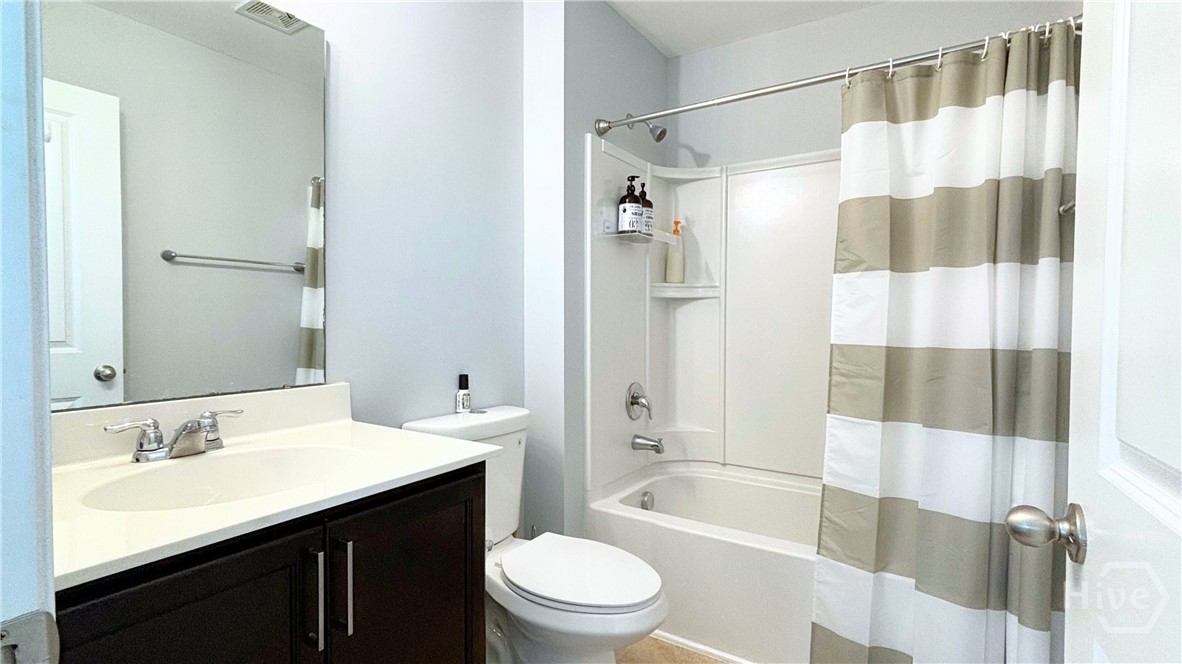 Dedicated bathroom for bedroom 2