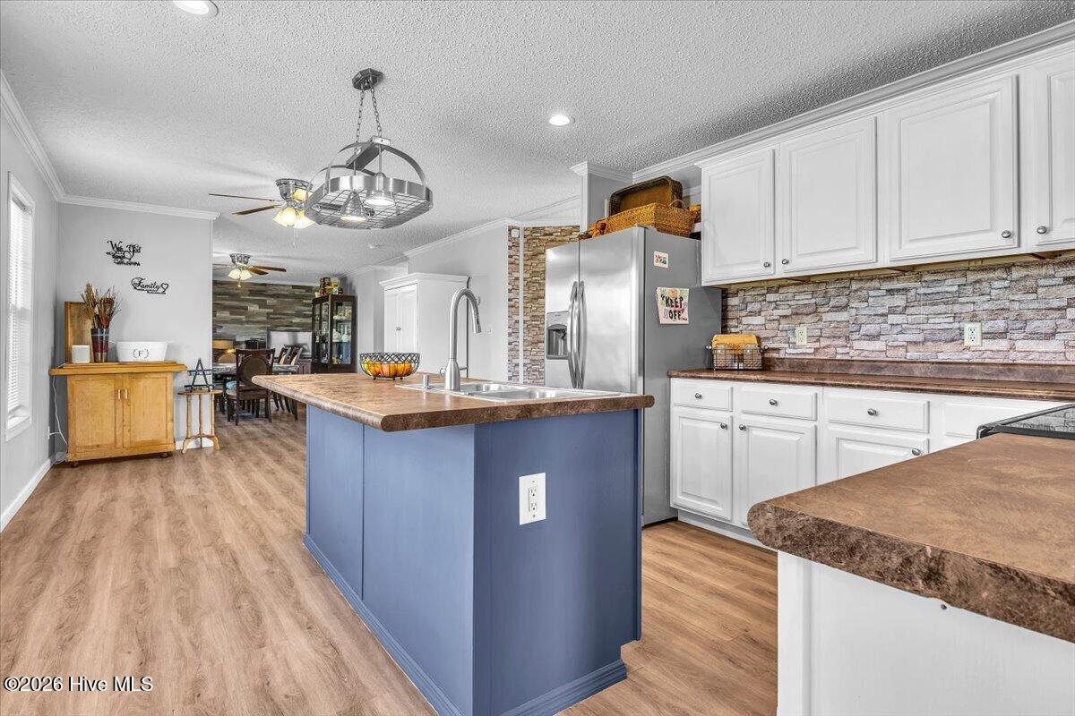 100569574 | Photo 15