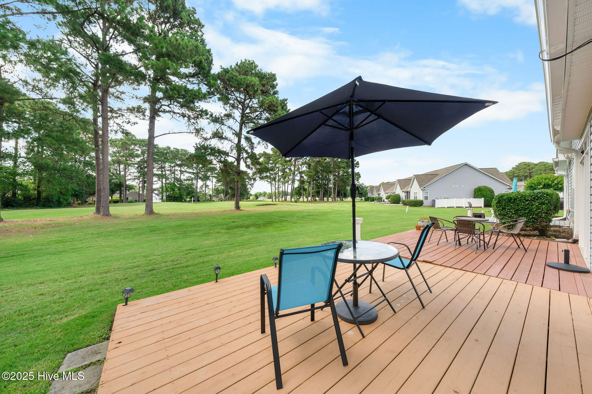 100513601 | Photo 34