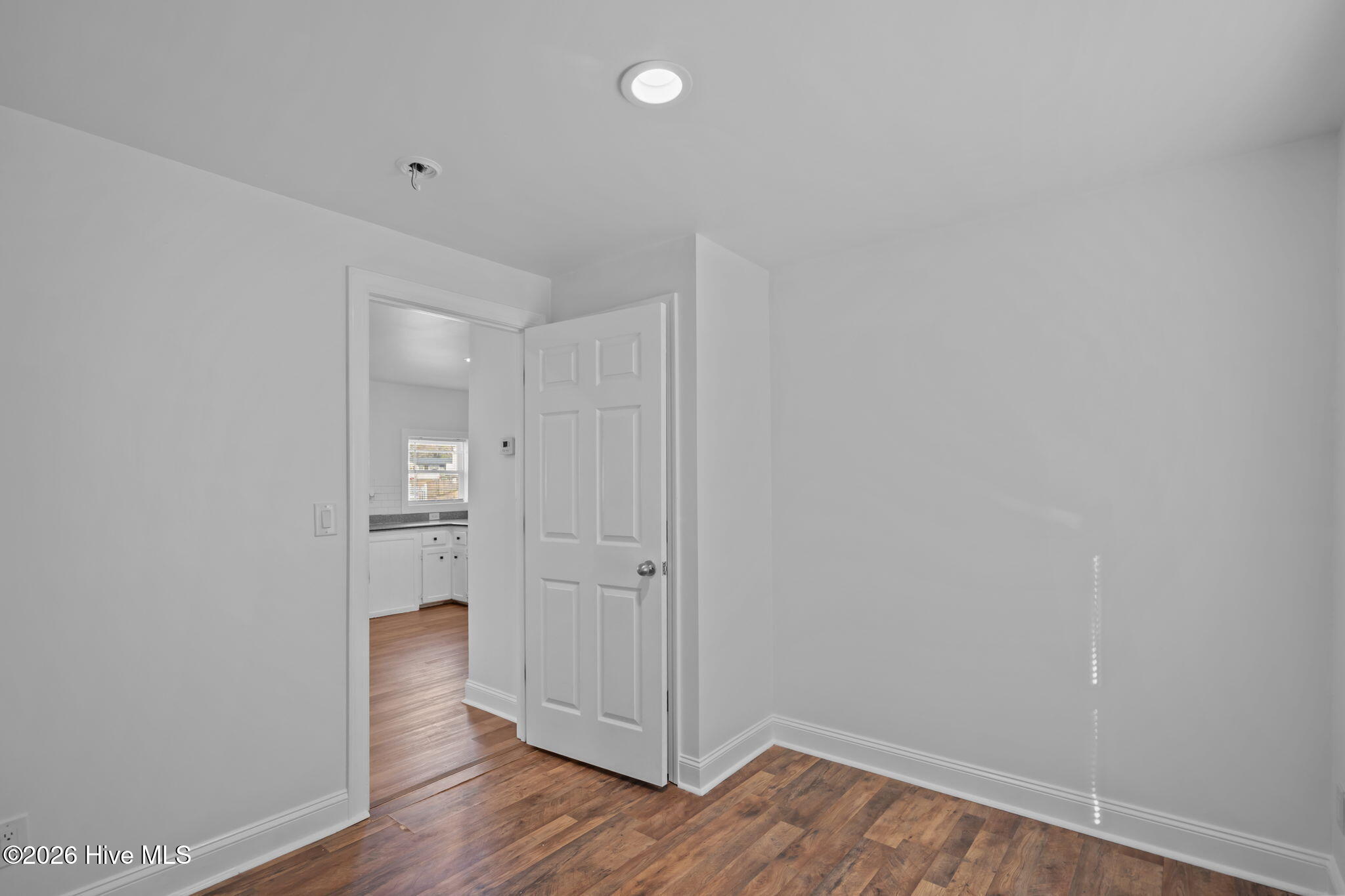 100555774 | Photo 35