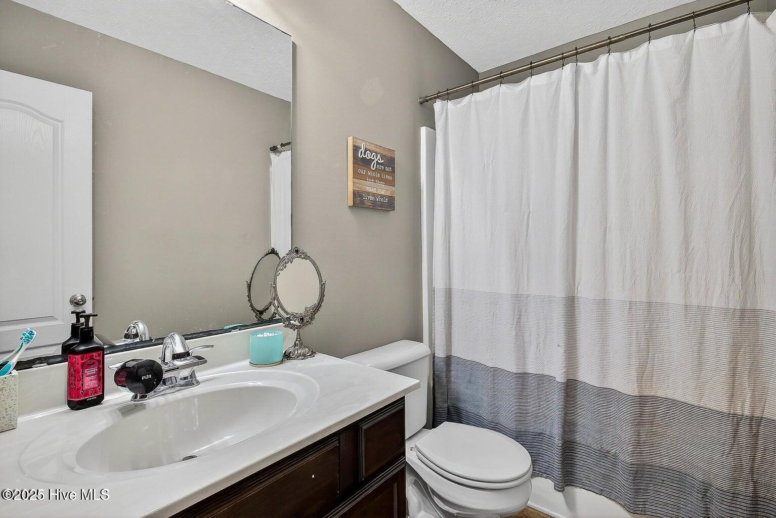 100540863 | Photo 17