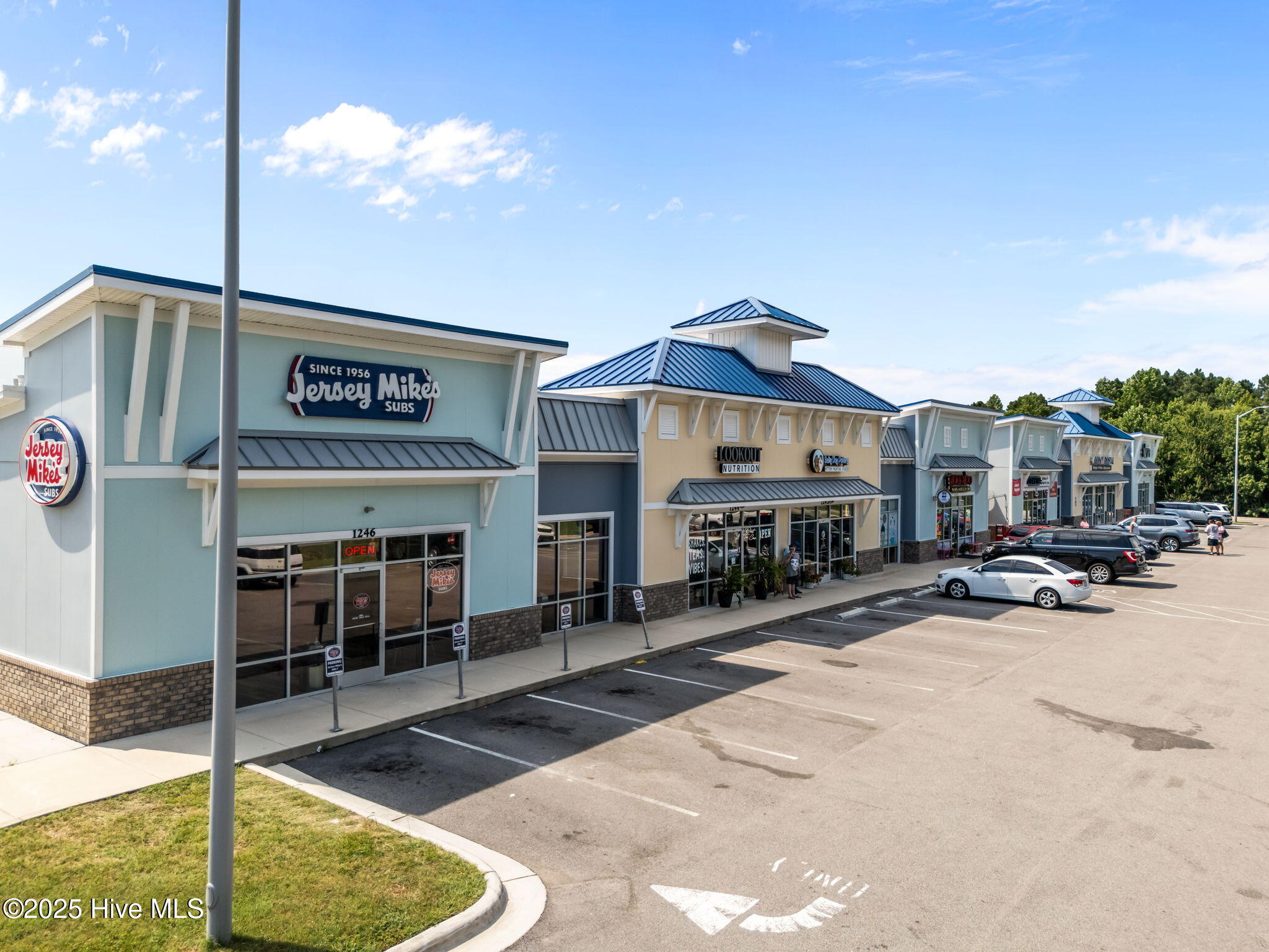 100534687 | Photo 22