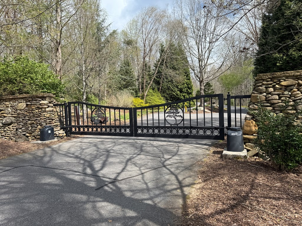 Exterior photo of 0 Cypress Pointe, Hayesville, NC 28904. MLS: 98544277