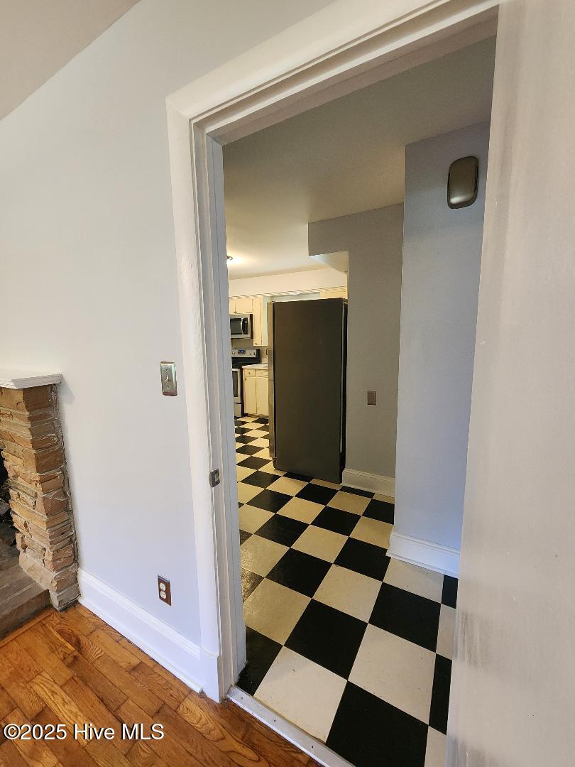 100540372 | Photo 13