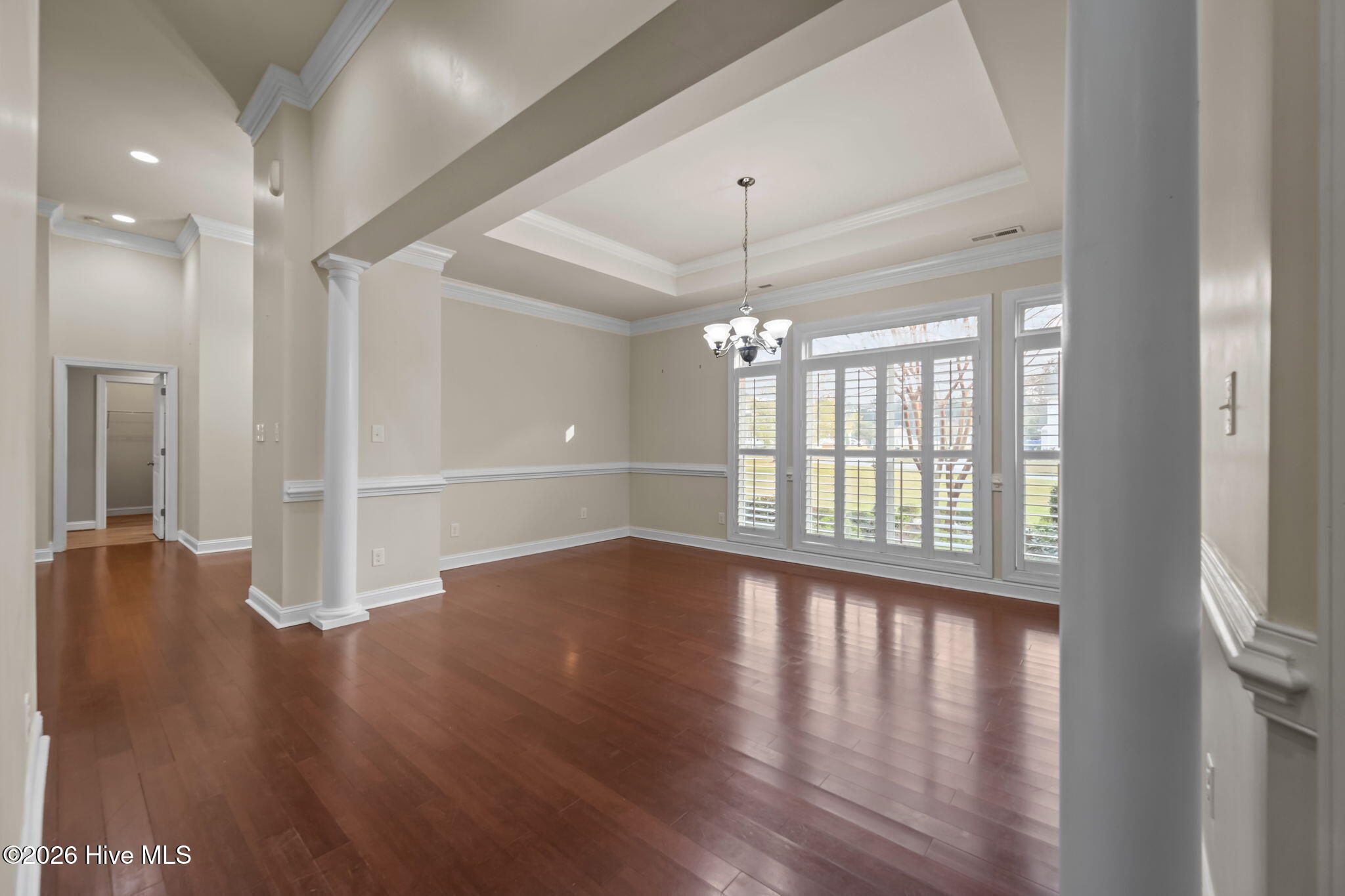 100562533 | Photo 12