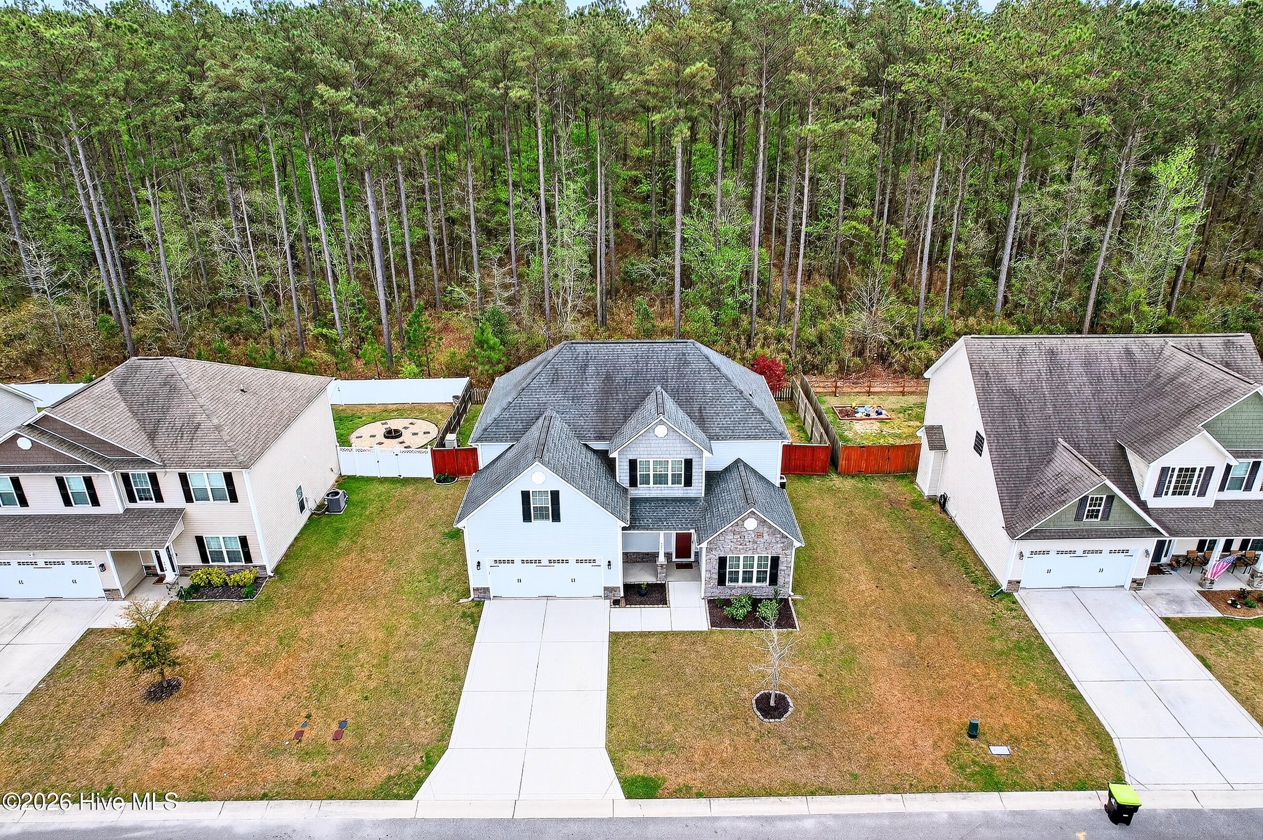 100564730 | Photo 37