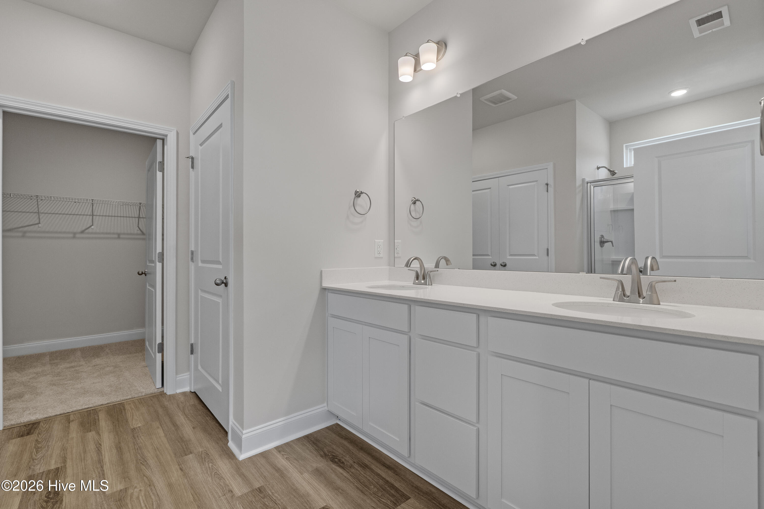 100554754 | Photo 27