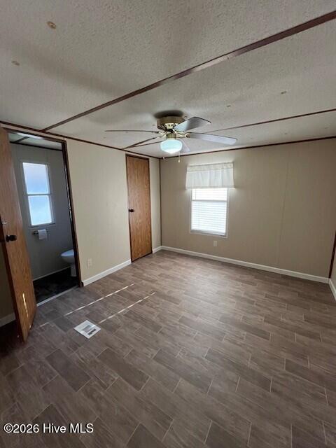 100553659 | Photo 11