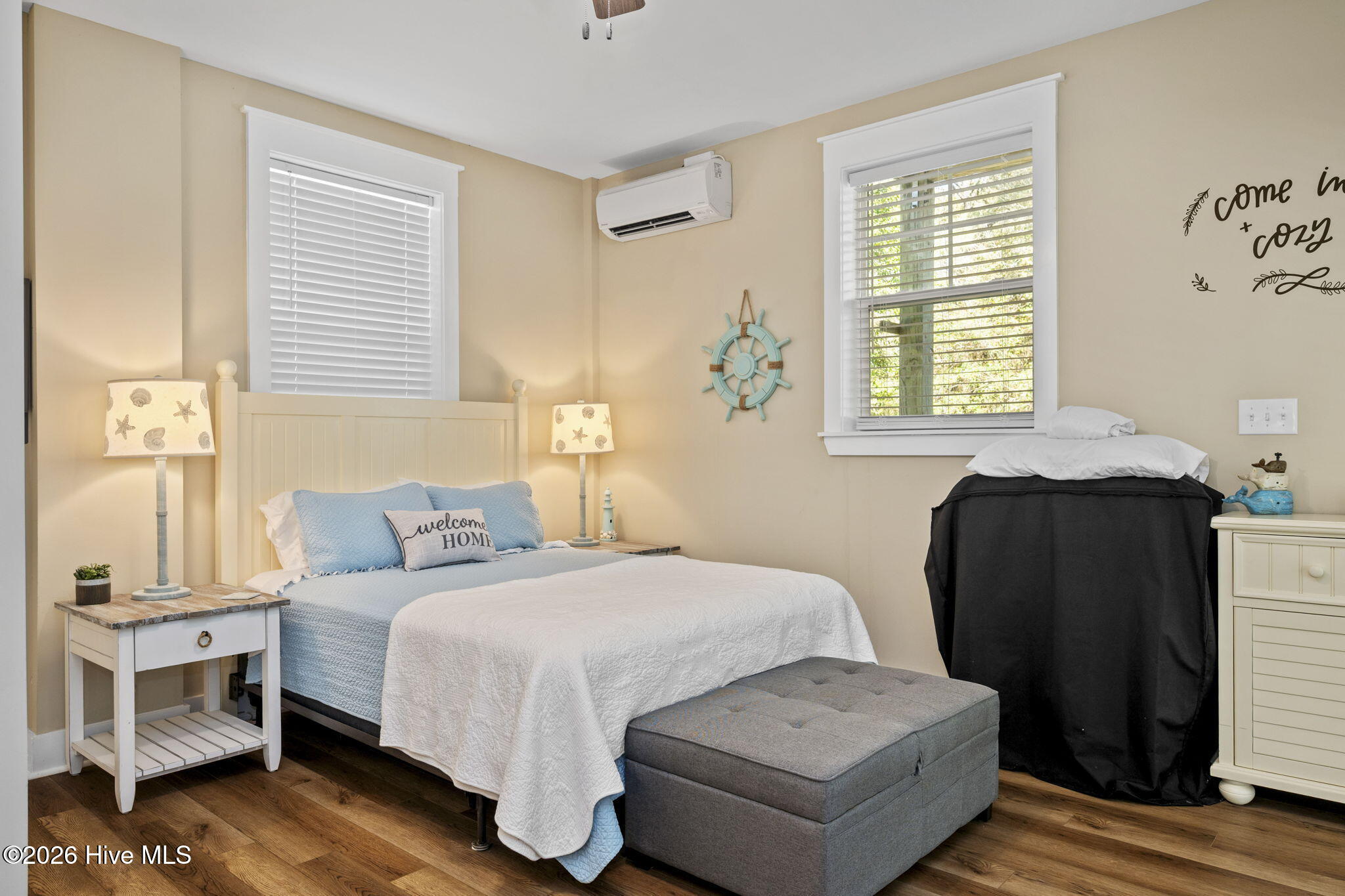 100565691 | Photo 49