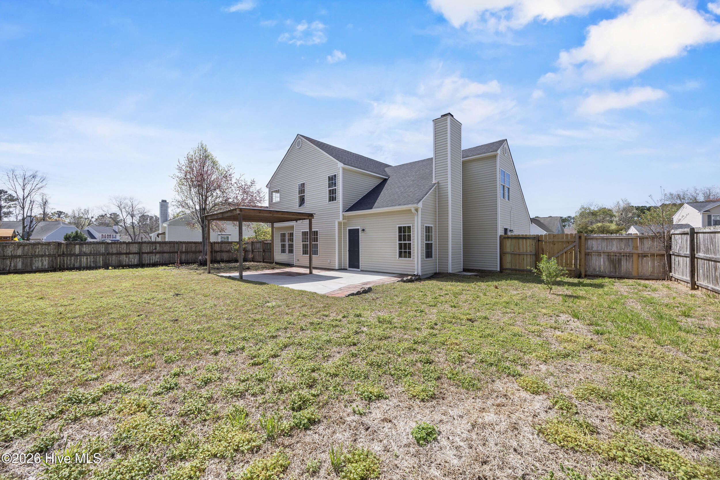 100561425 | Photo 34