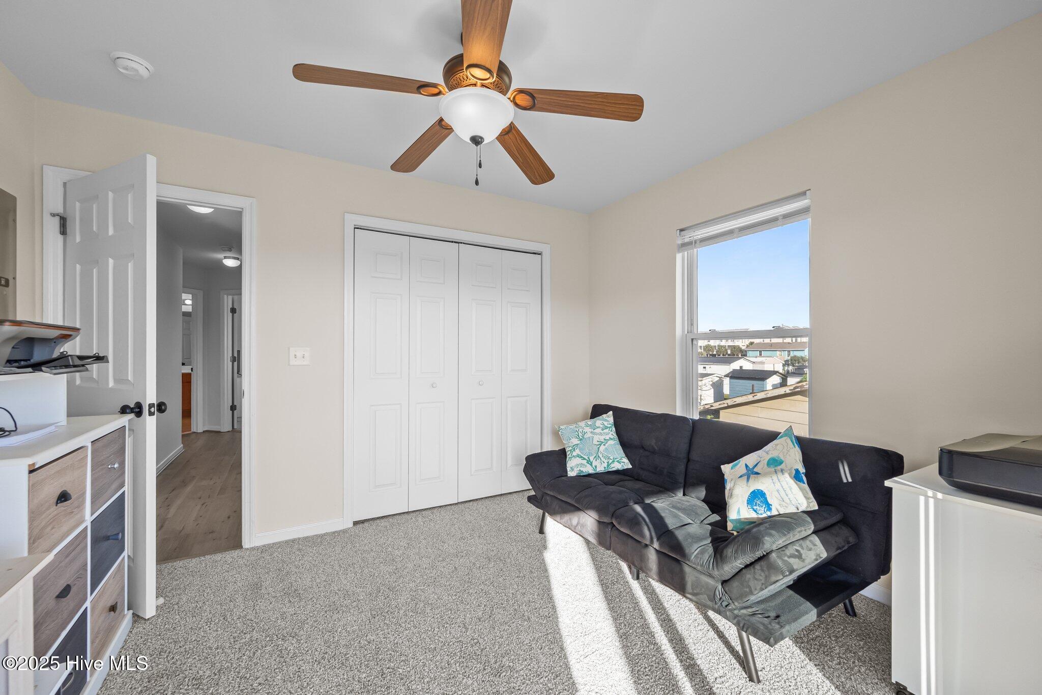 100536621 | Photo 30