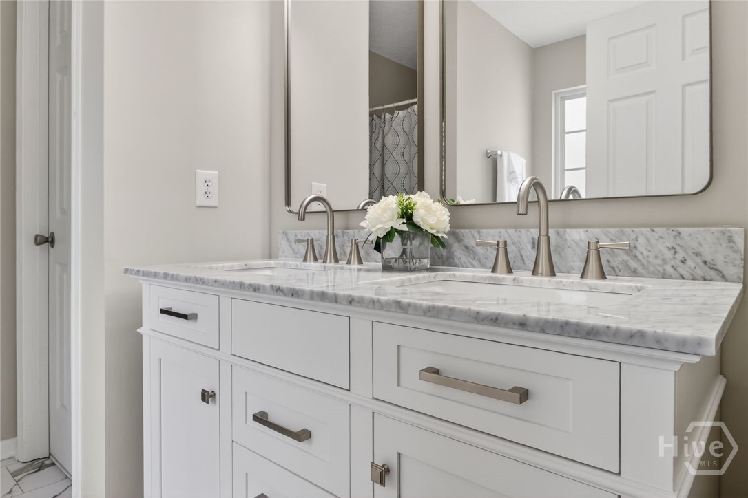 Dual sinks, all new vanity