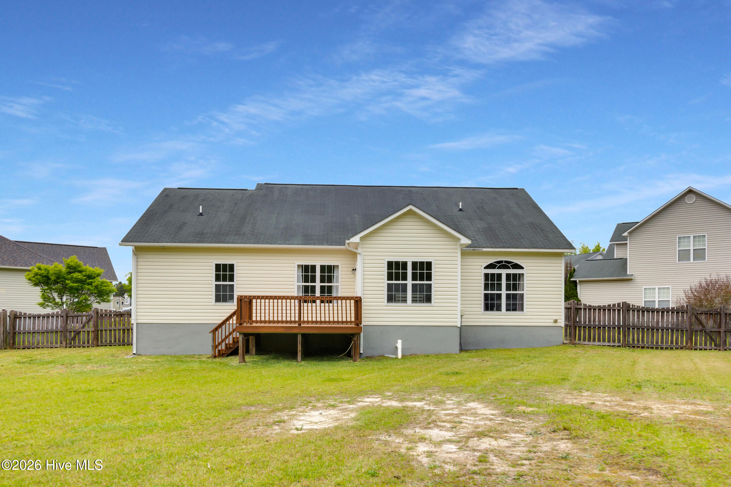 100569291 | Photo 27